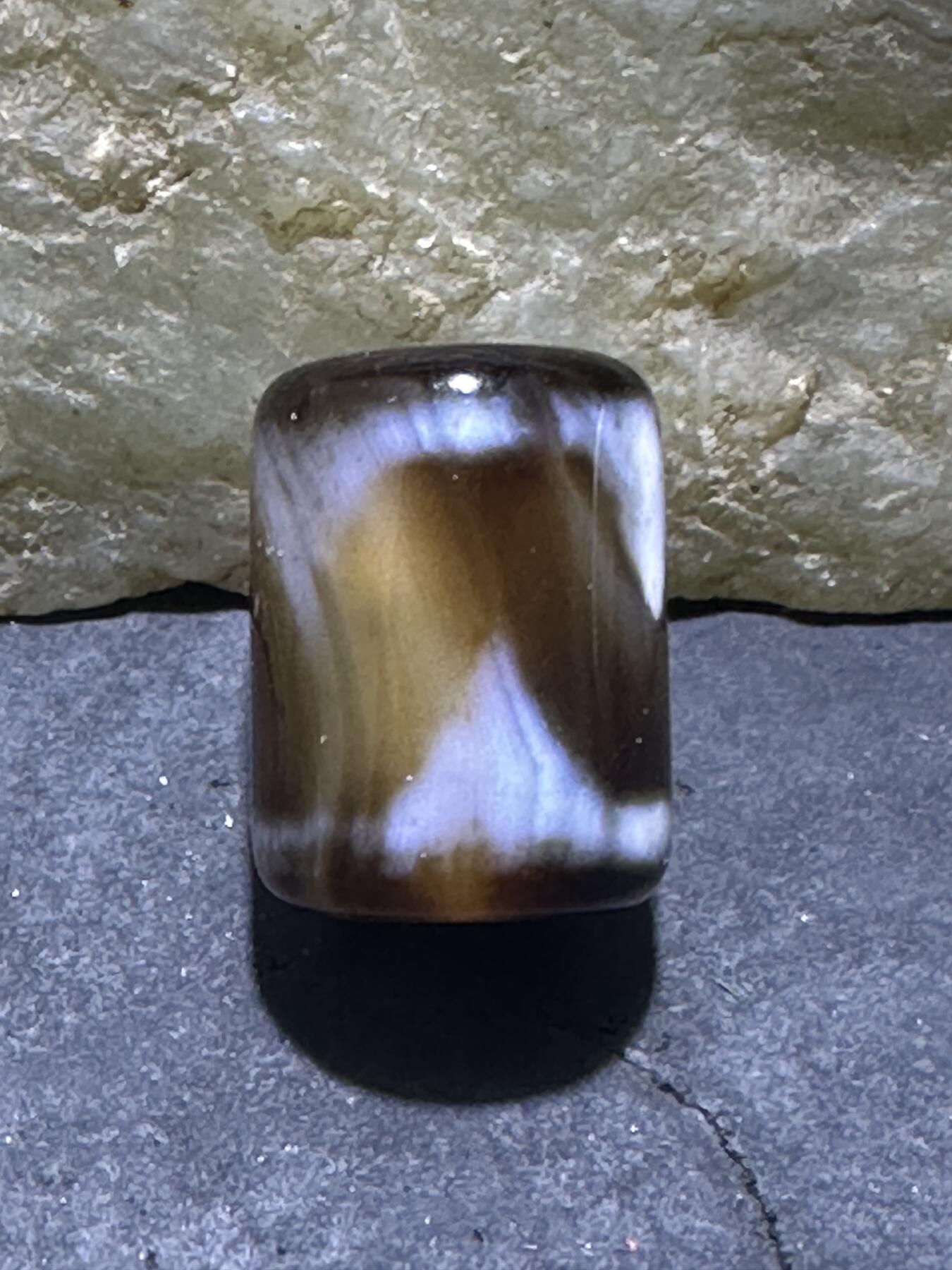 仅此一颗，精品藏传虎牙玛瑙天珠一颗