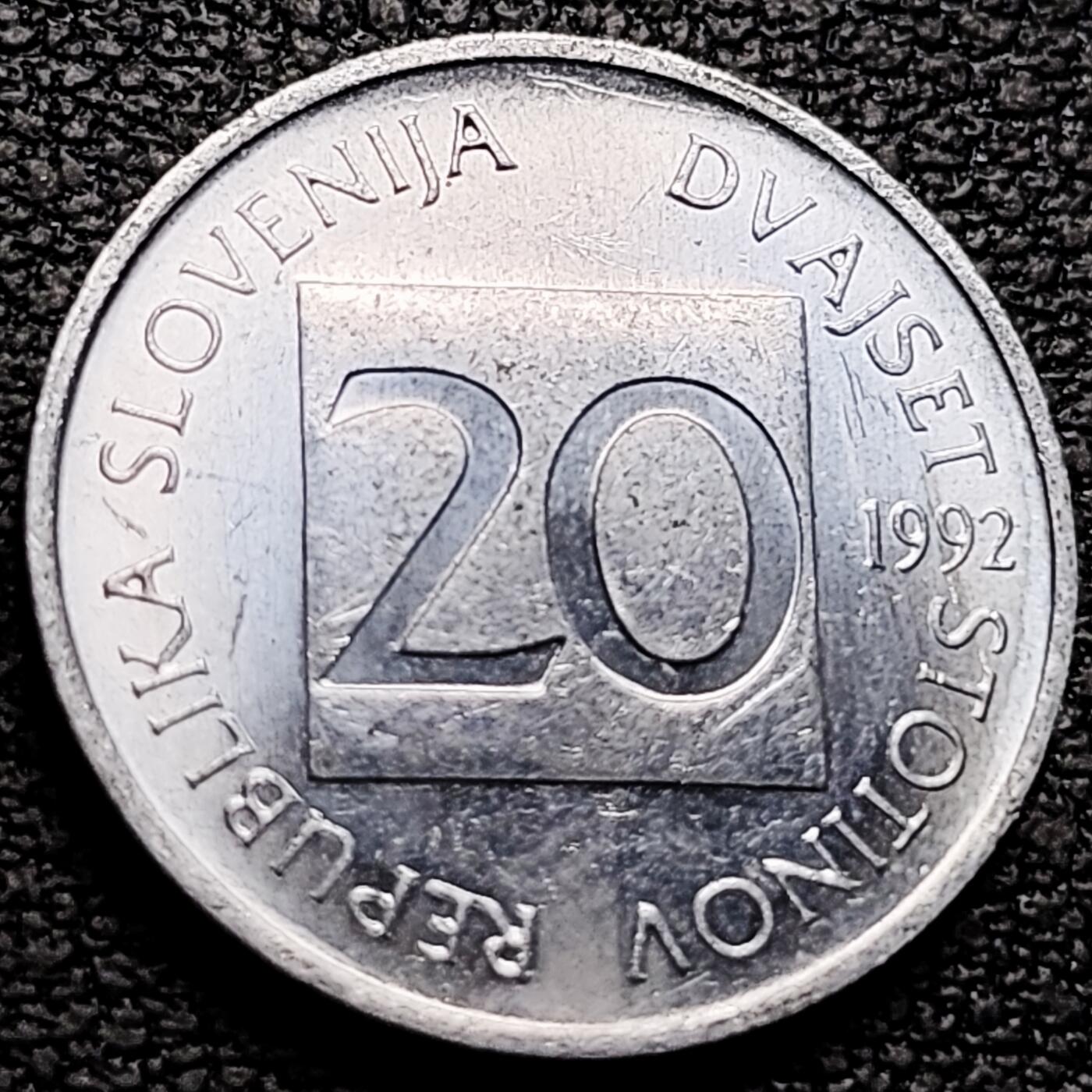 泉币菌-第212场-拍品多 请提前出价（工作最近较忙 发货不及时，望理解） 。