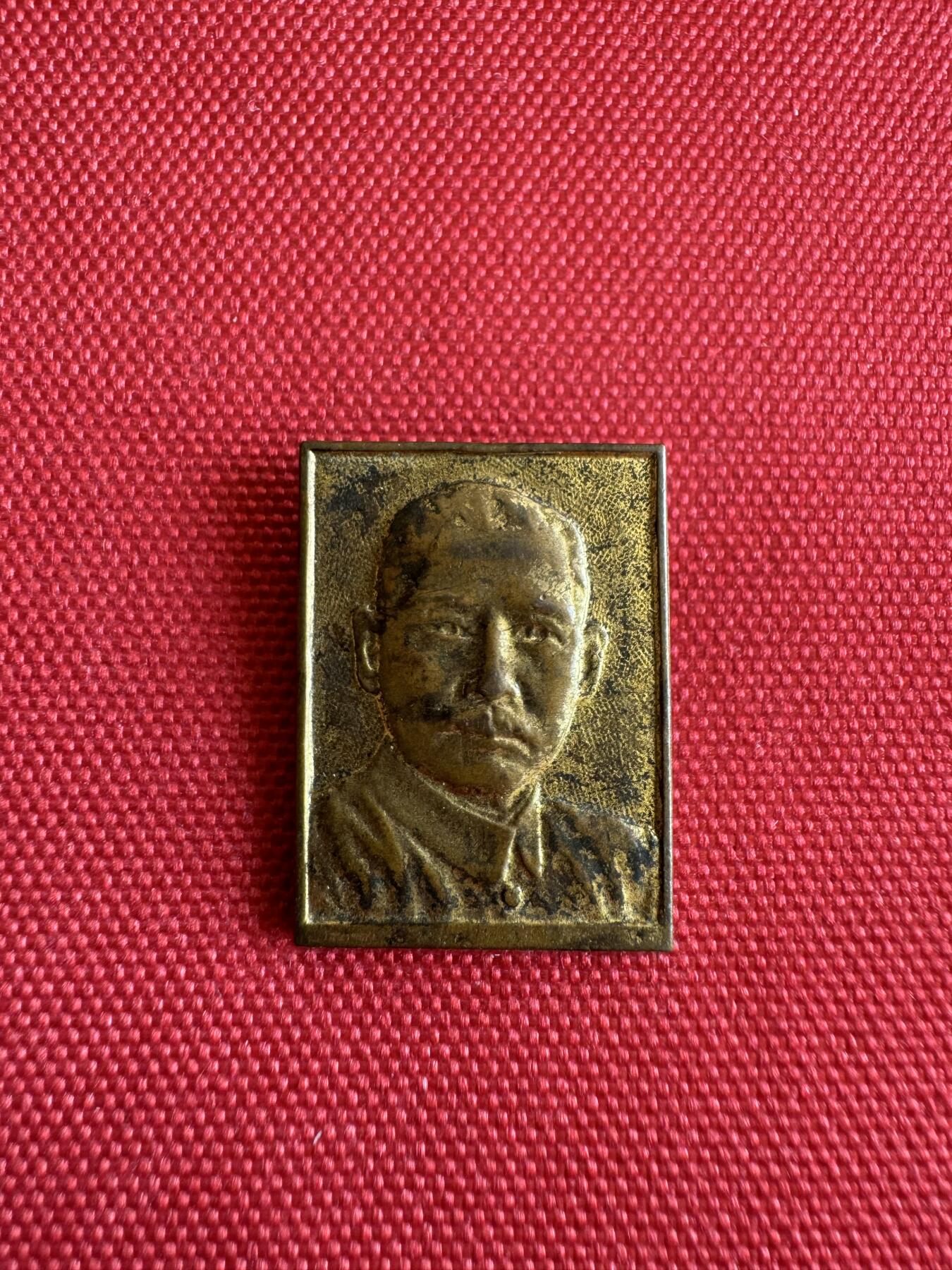 五哥徽章群   18号周三晚上八点4群联拍 铜章