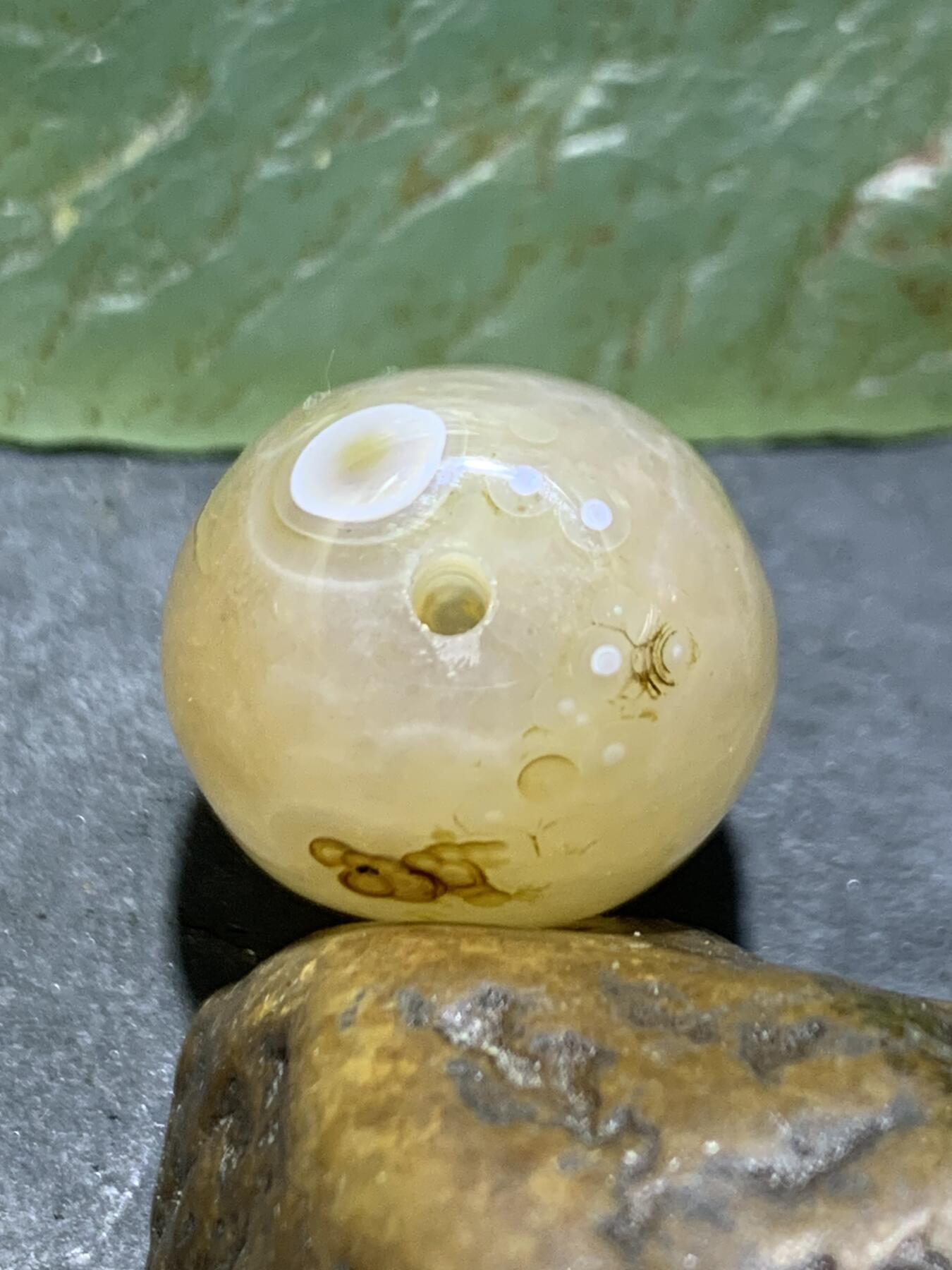 精美冻料8字天眼纹战国红玛瑙随形勒子一颗