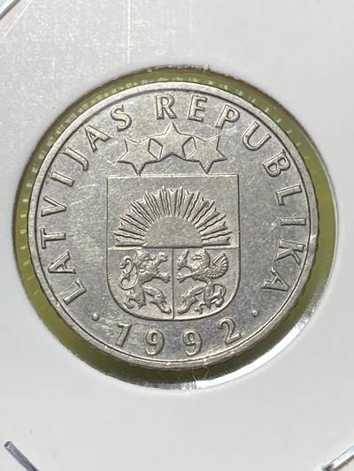 2026年第三十六场(总第二百零五场）外国精品纸夹币场(免佣金) - 拉脱维亚🇱🇻1992年50分(第一版首发年)