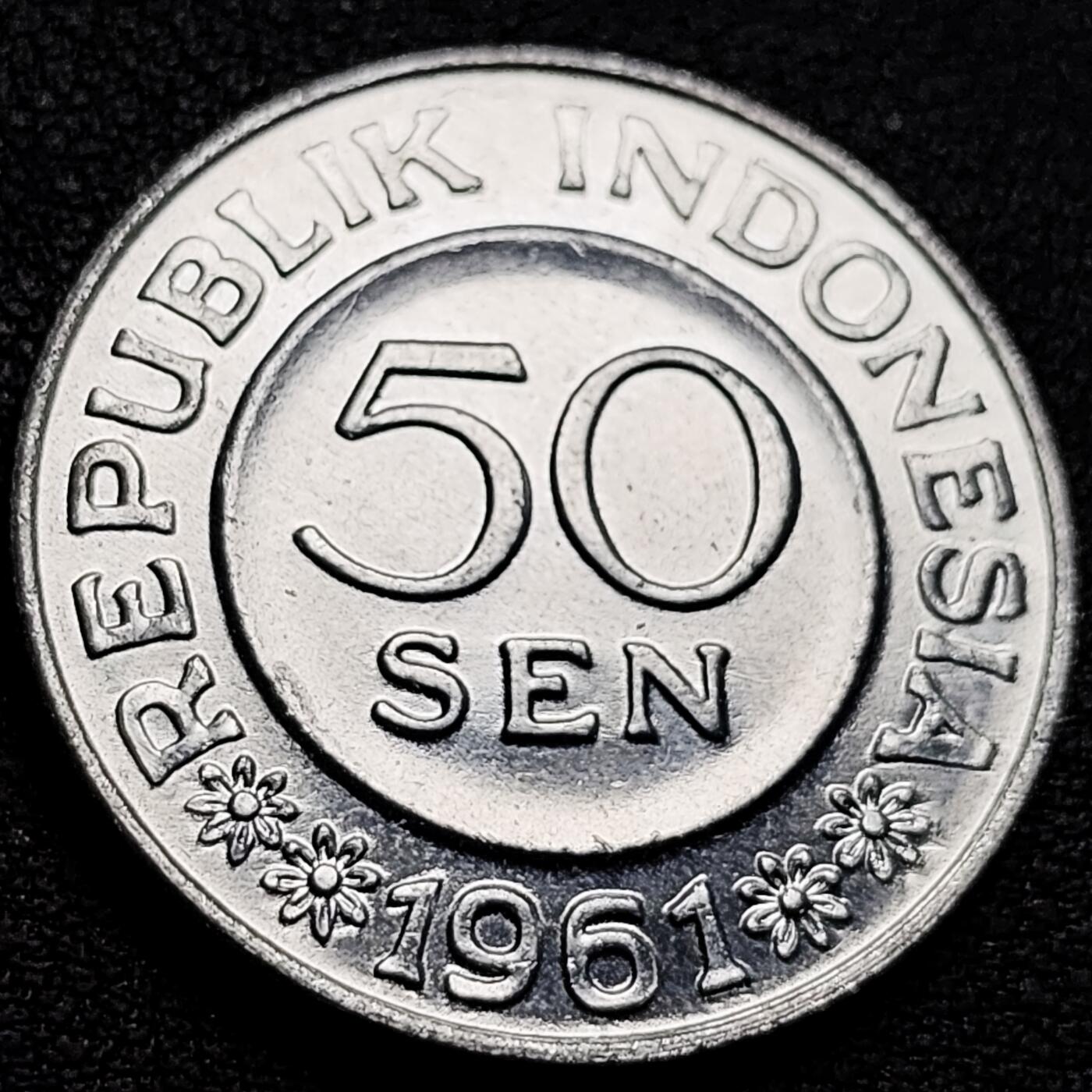 泉币菌-第212场-拍品多 请提前出价（工作最近较忙 发货不及时，望理解） 。