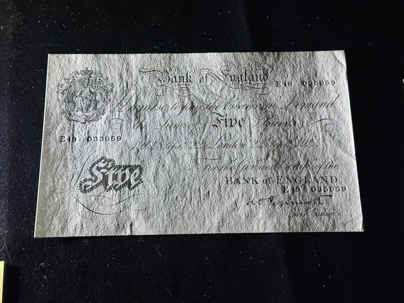 《外钞收藏家》第六百一十八期（精品场）（长期征集拍品、欢迎藏友们联系合作）