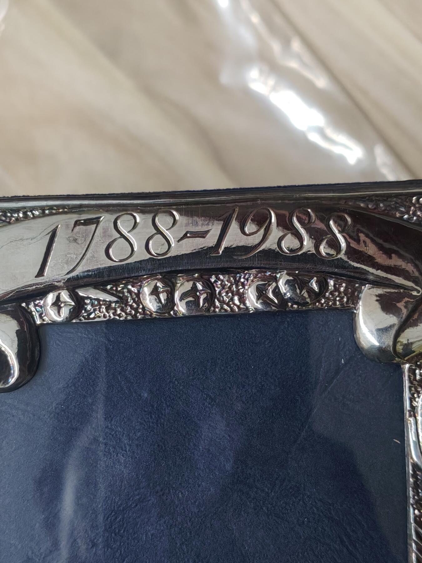 苏联章银币欧洲银章银器 原盒澳大利亚200周年纪念银像框