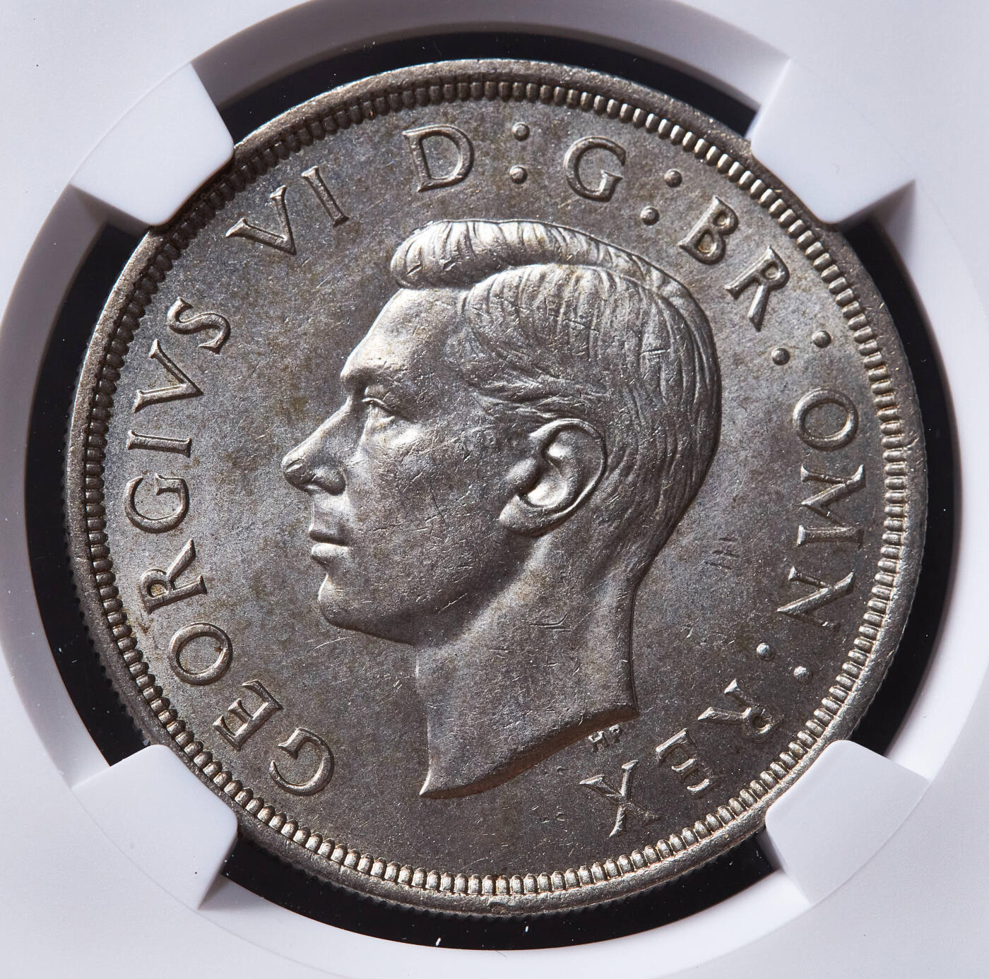 【俄甄集藏】2026年(049)03-18星期三 晚 19:30 全场包邮 英国1937年乔治六世国徽版1克朗大银币，NGC MS63，黄油彩包浆，转光品相，经典品种