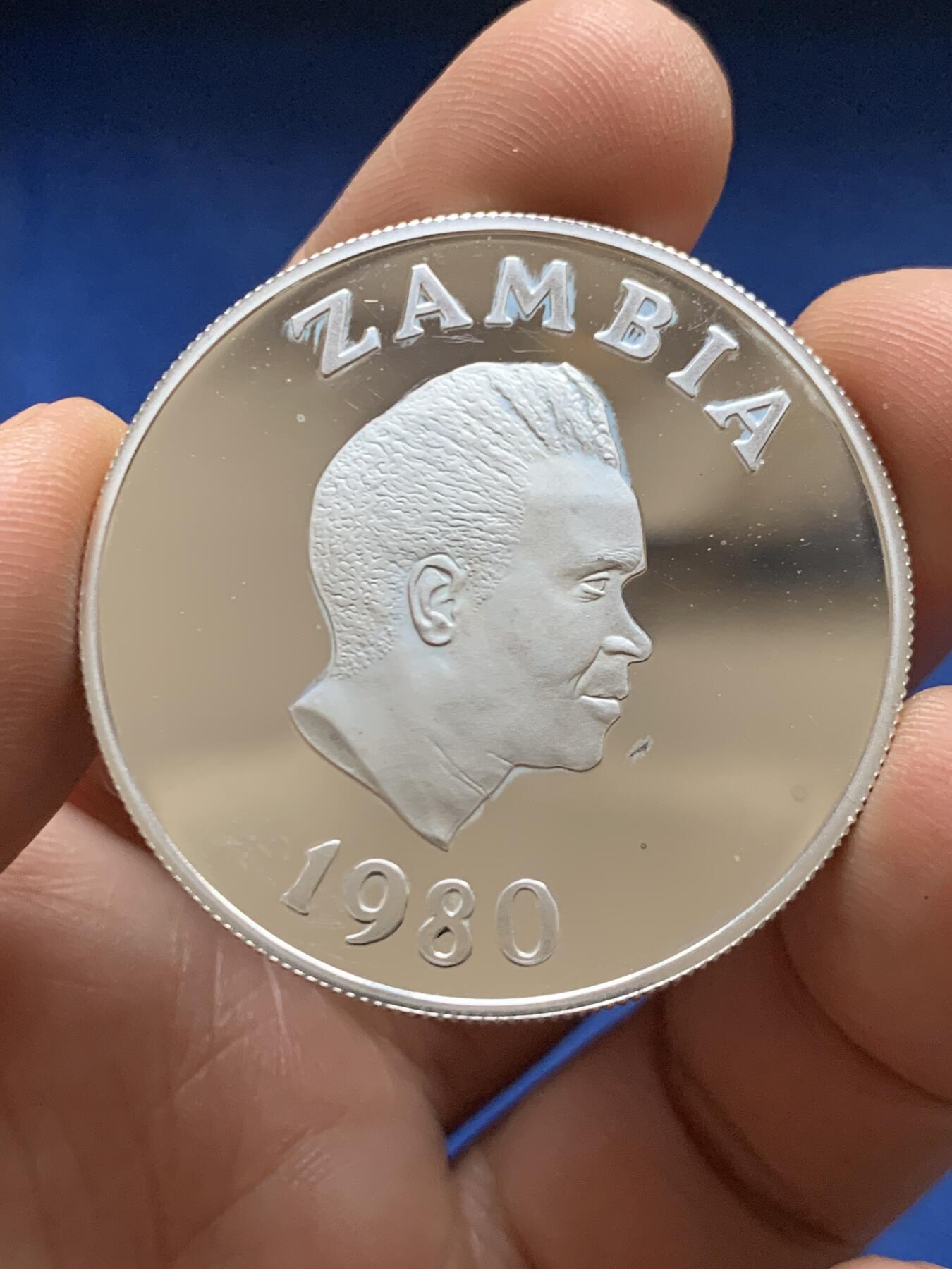 《竞宝斋》第471场 周日，周一，周二 3场连拍 （全场包邮）欢迎送拍 赞比亚1980年10克瓦查精制大银币，国际儿童年，26.7g，925银，铸造量12000枚