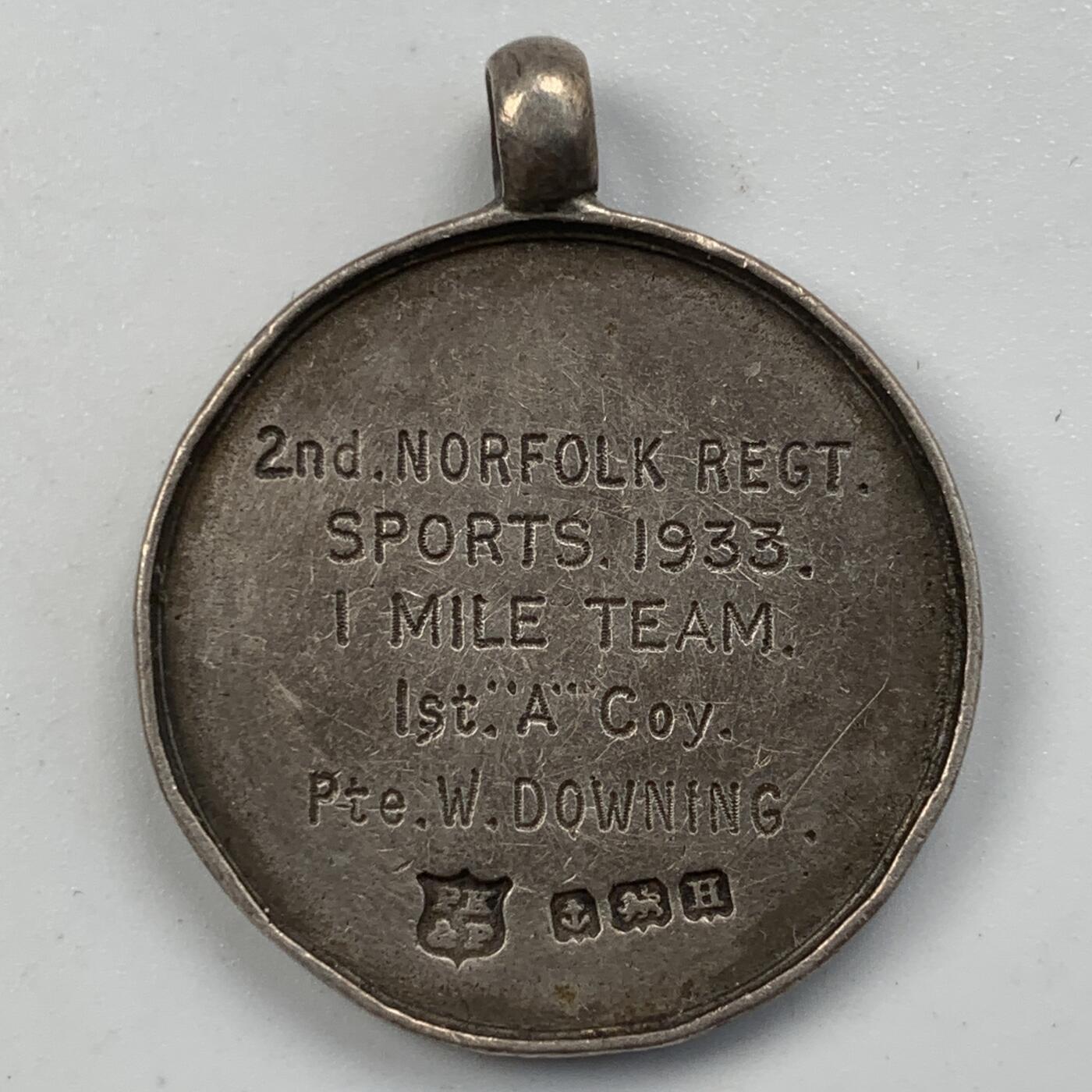 掌中浮雕-藏着的欧洲第055场 1933年军队内部体育比赛银质奖章，25.8mm，8.16g，背面有银标