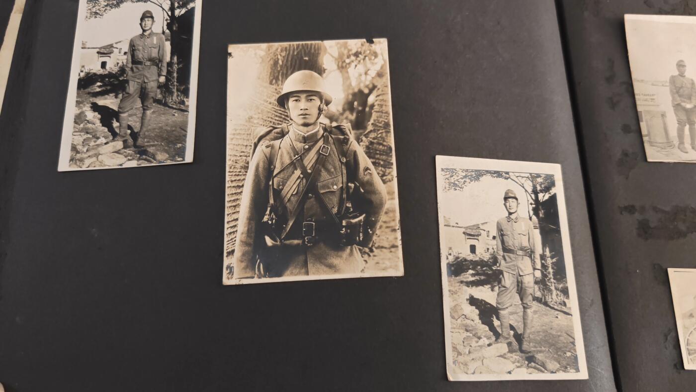 东亚勋章徽章主题拍卖 ⑨ 日军相册一本 要大量中国战场照片 飞机 租界巡警 马匹 合影 日式装备 还有不太好的照片等（ 极其珍贵 数量巨多分上中下三次才能展示完全 希望能都看一下 要部分可能上传重复130多张 （上）（一个上穿不完所以还有下 请在次出价）