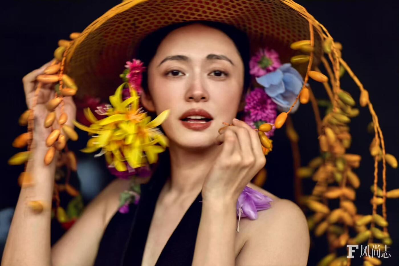 零元拍：这怎么姚晨离婚就问有没有姚晨签名，人家只是离婚又不是不给签名了[捂脸]只有一张姚晨亲签家乡泉州簪花纪念卡，来拍吧！