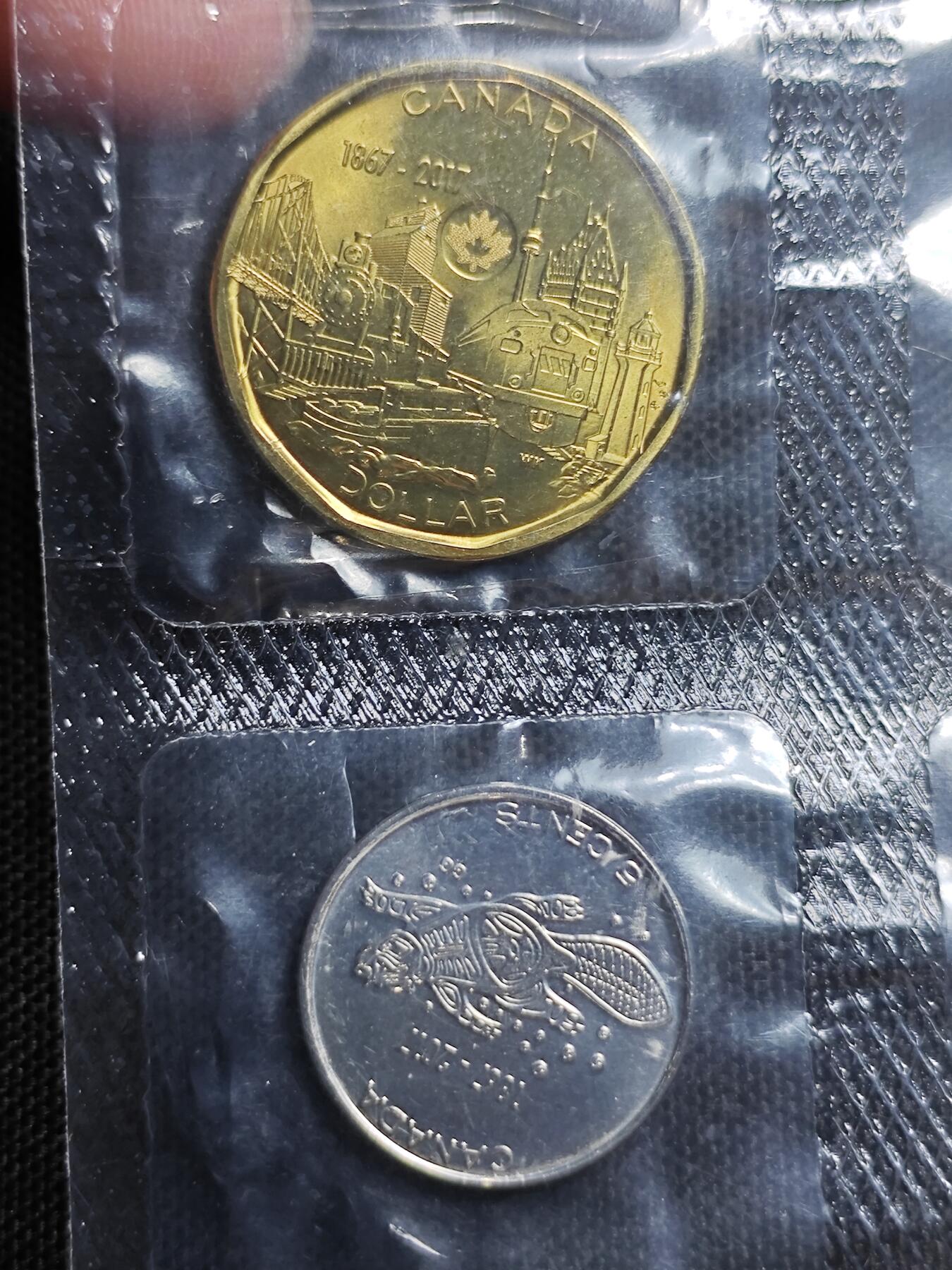 KK钱币收藏小铺   套币专场 2月预留时间 周末发货  2017加拿大纪念套币 带彩色纪念币 原塑封