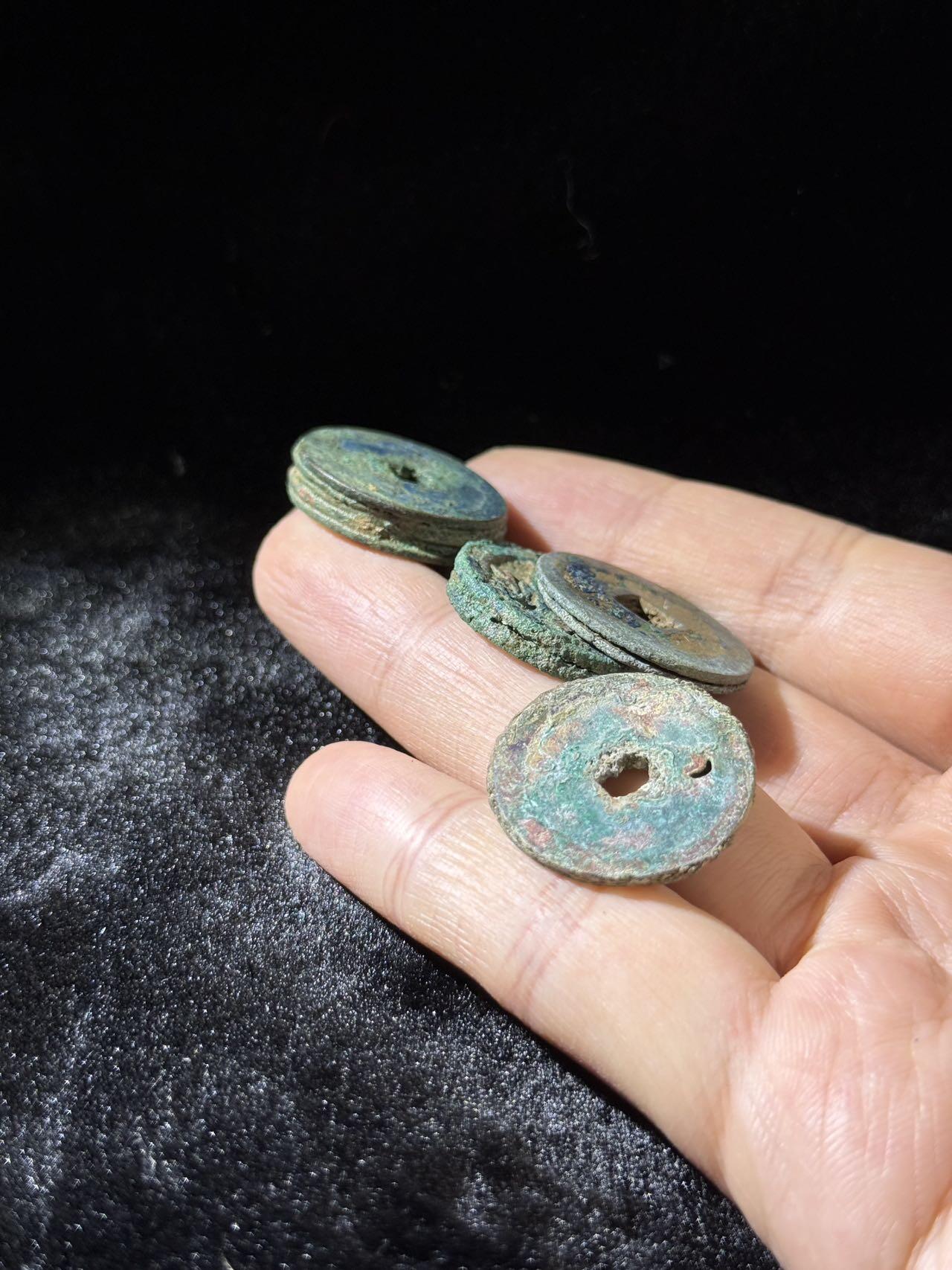 戎马世界章牌大赏，铜钱场 宋小平钱饼子一组，四联➕三个二联