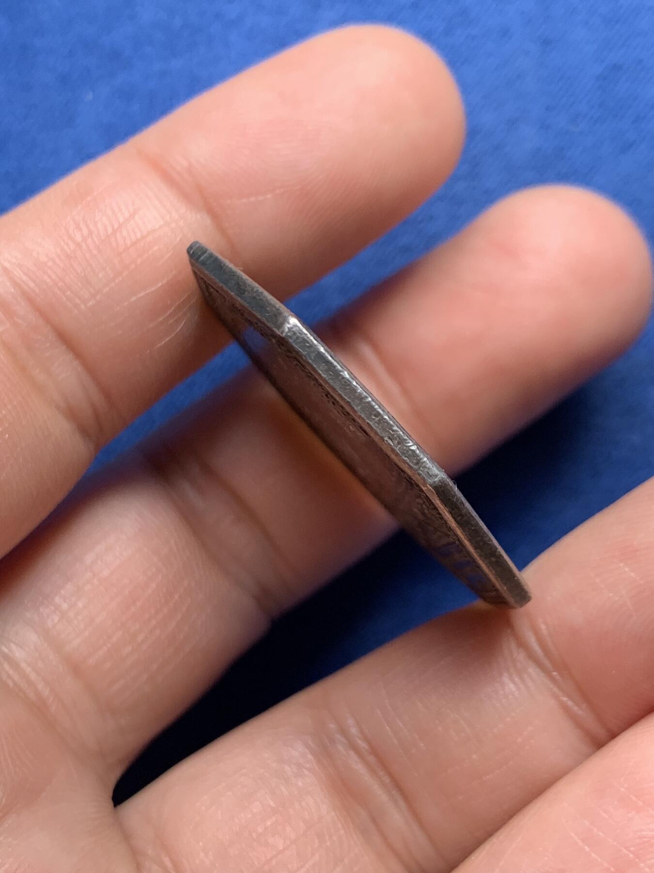 《竞宝斋》第472场 周日，周一，周二 3场连拍 （全场包邮）欢迎送拍 法国八角银质代币，路易十六头像马赛商会，16.92g，33.8mm，早期无边铭