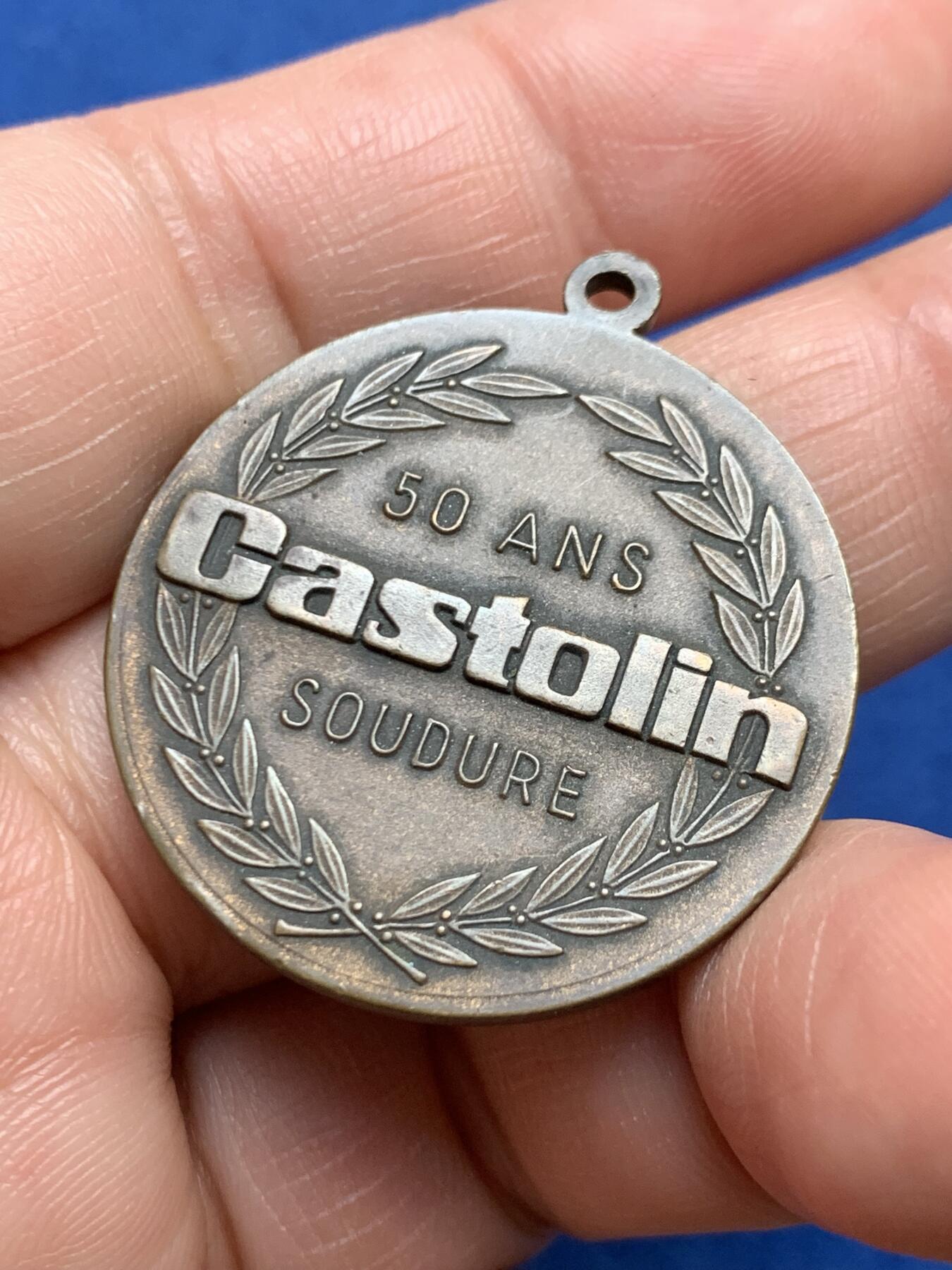 《竞宝斋》第472场 周日，周一，周二 3场连拍 （全场包邮）欢迎送拍 瑞士（卡斯特林）成立50周年纪念铜章，发行于1954年 正面为创始人瓦瑟曼。12.75克，31.8mm。