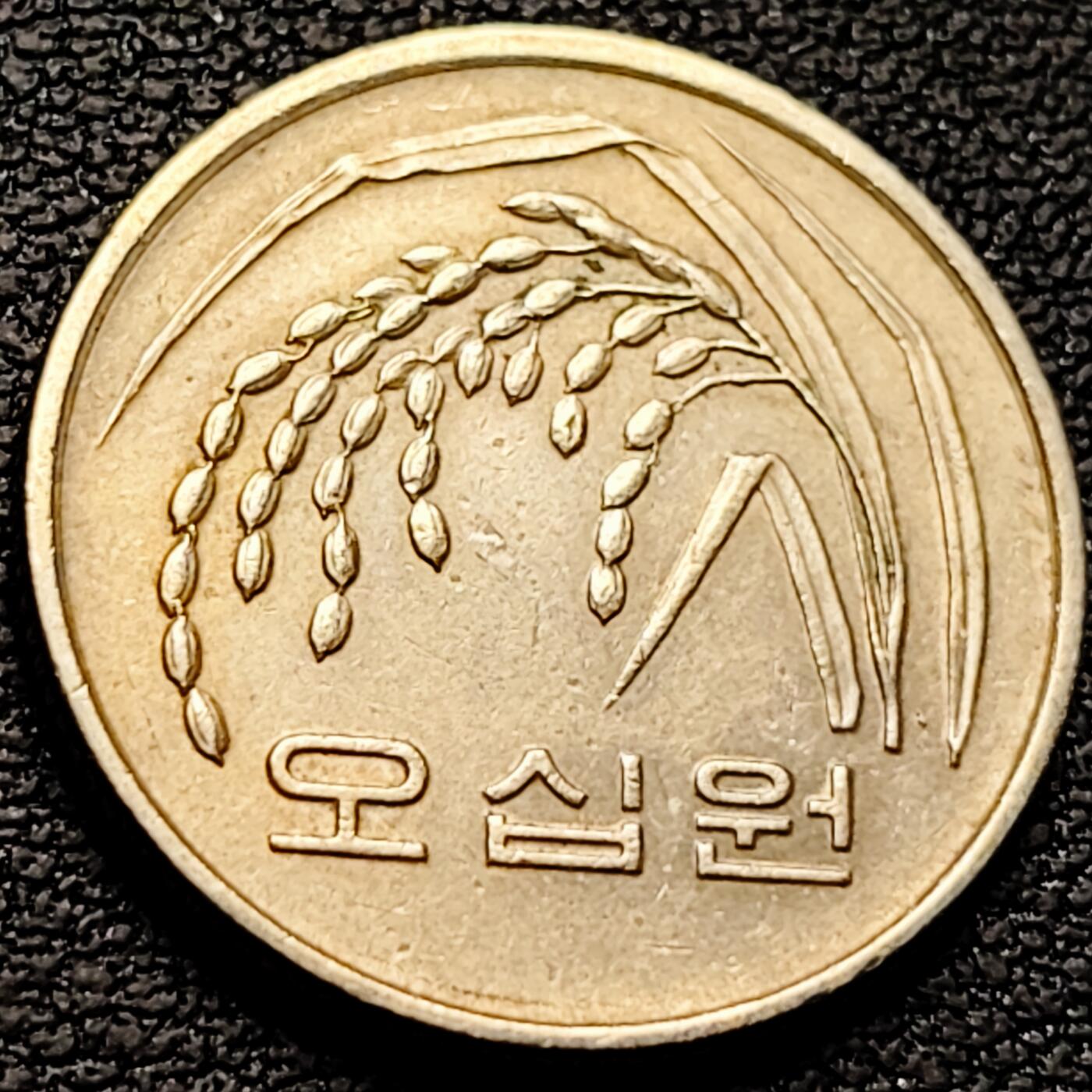 泉币菌-第212场-拍品多 请提前出价（工作最近较忙 发货不及时，望理解） 。