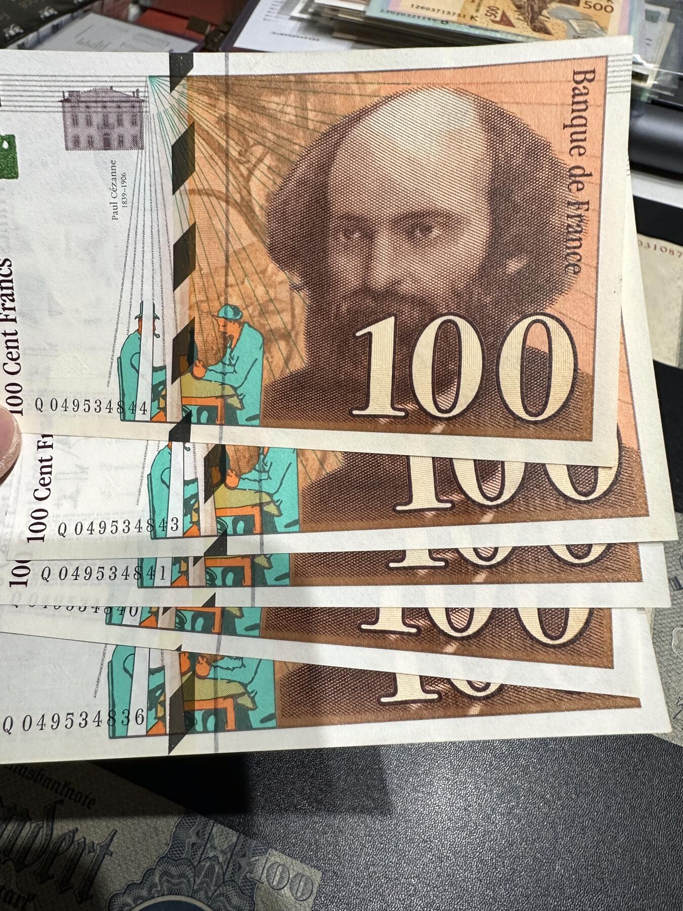 《外钞收藏家》第六百一十九期（精品场）（长期征集拍品、欢迎藏友们联系合作） 1998年法国末版100法郎 7张一起 断连 UNC-有轻微发黄和潮