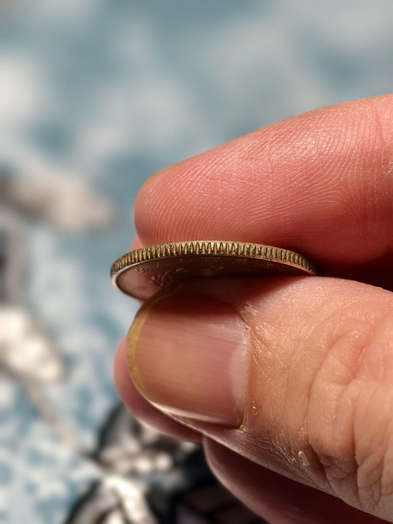 抚柳草堂-第十七期章牌钱币  奖章勋章限时免佣 满百包邮 放漏专场 1920孙中山像二毫银币 广东省造 重5.5g 黄油彩包浆