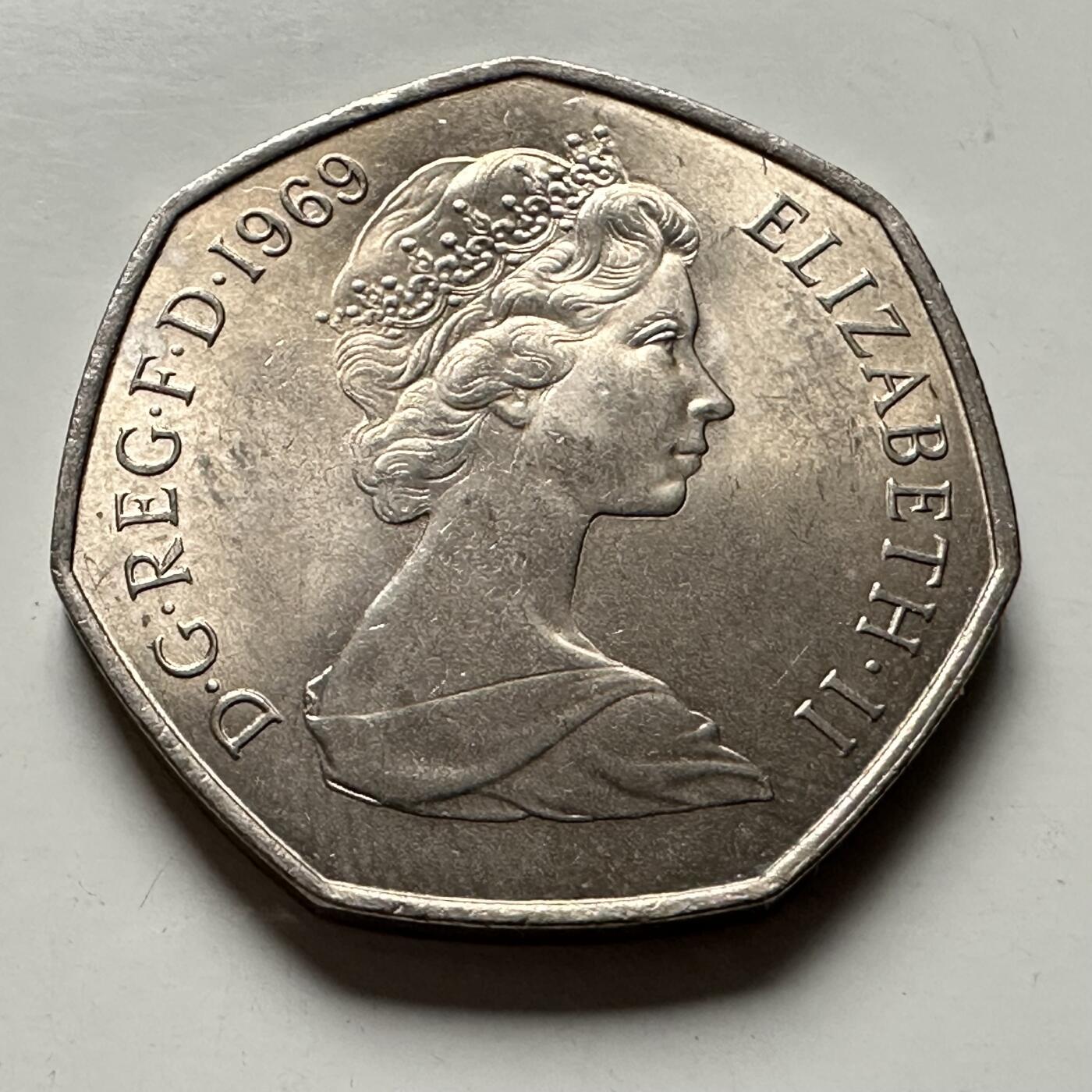 🌹外币初藏🌹🐯2026年第30场   每周二四六晚8️⃣点 接代拍 英国1969年50便士 全新 d