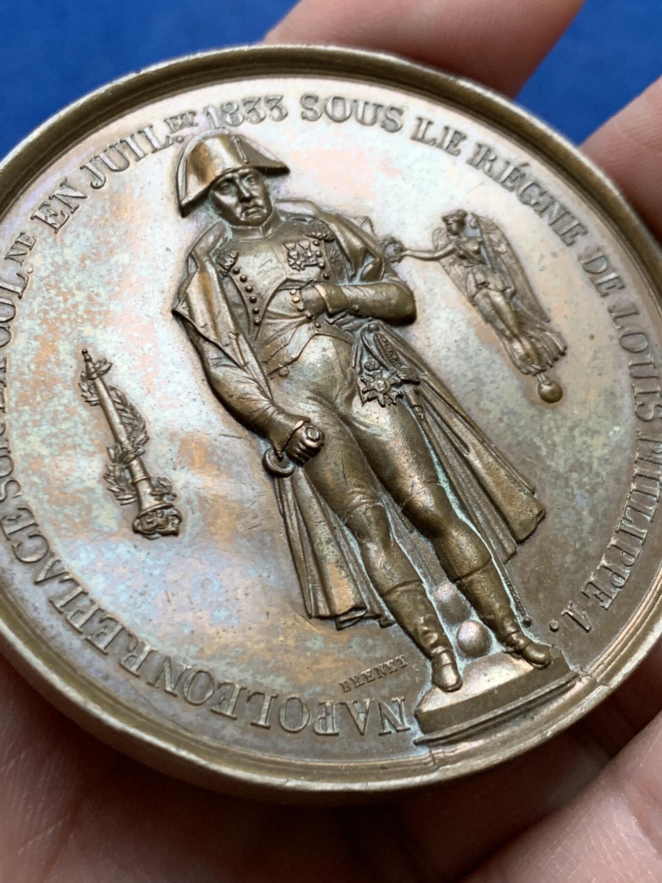 《竞宝斋》第472场 周日，周一，周二 3场连拍 （全场包邮）欢迎送拍 法国路易·菲利普一世在旺多姆柱上修复的拿破仑雕像纪念铜章，90.00g，55.2mm，边铭：1968+丰饶角铜标