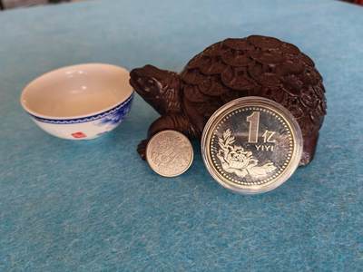 3月17日 🌏全球币章 - 多品：金钱龟（长约12厘米）+小茶杯/把玩摆件+1亿玩具章+游戏代币