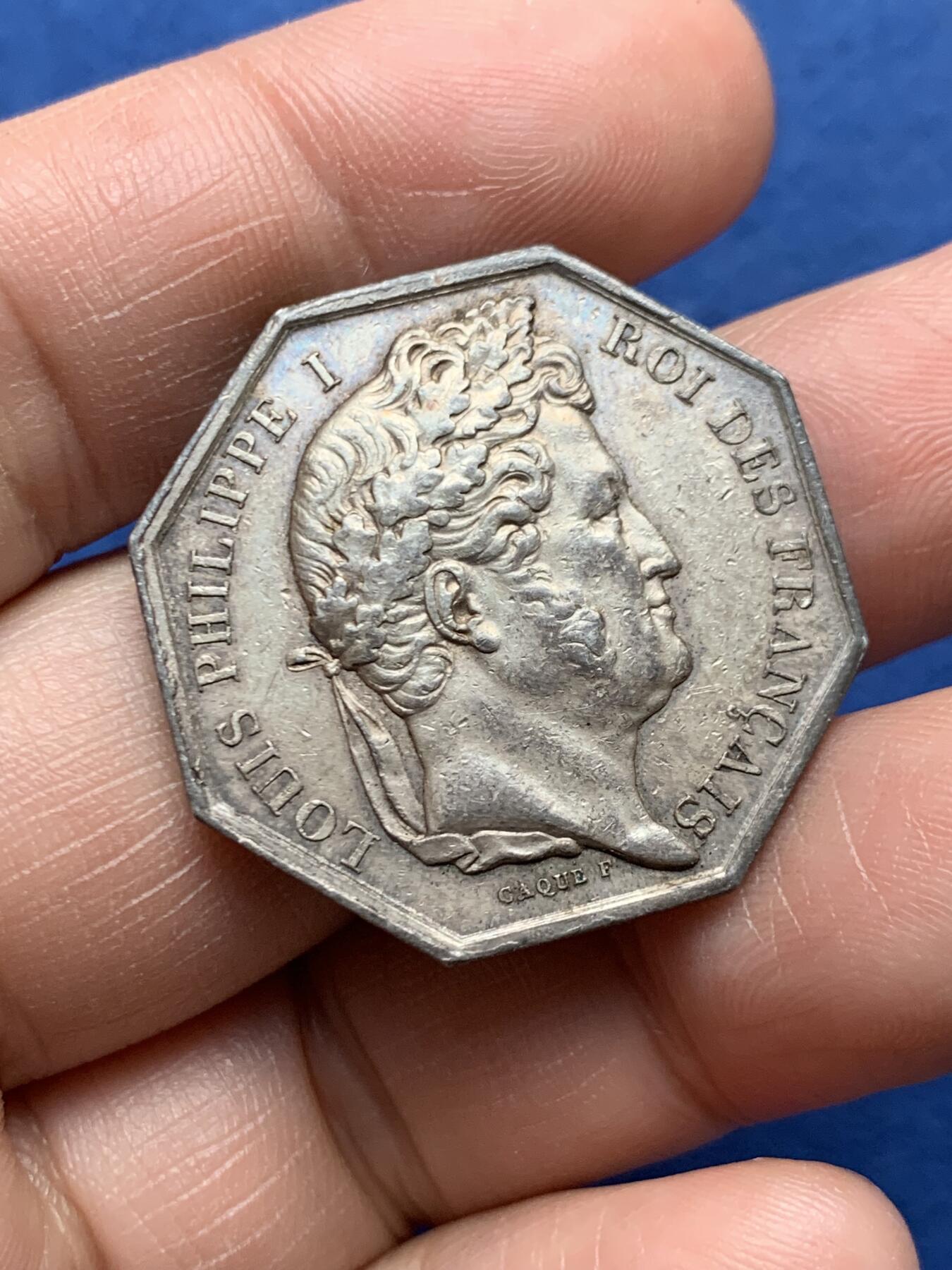 《竞宝斋》第472场 周日，周一，周二 3场连拍 （全场包邮）欢迎送拍 法国八角银质jeton，菲利普一世头像医学会，13.56g，30.5mm，早期无边铭