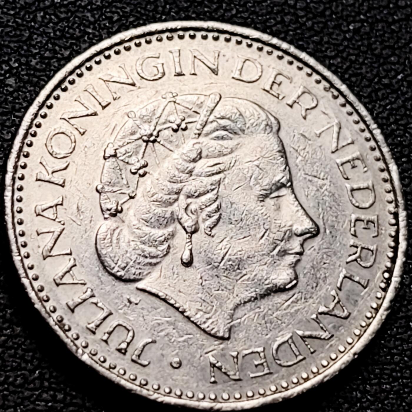 泉币菌-第212场-拍品多 请提前出价（工作最近较忙 发货不及时，望理解） 。