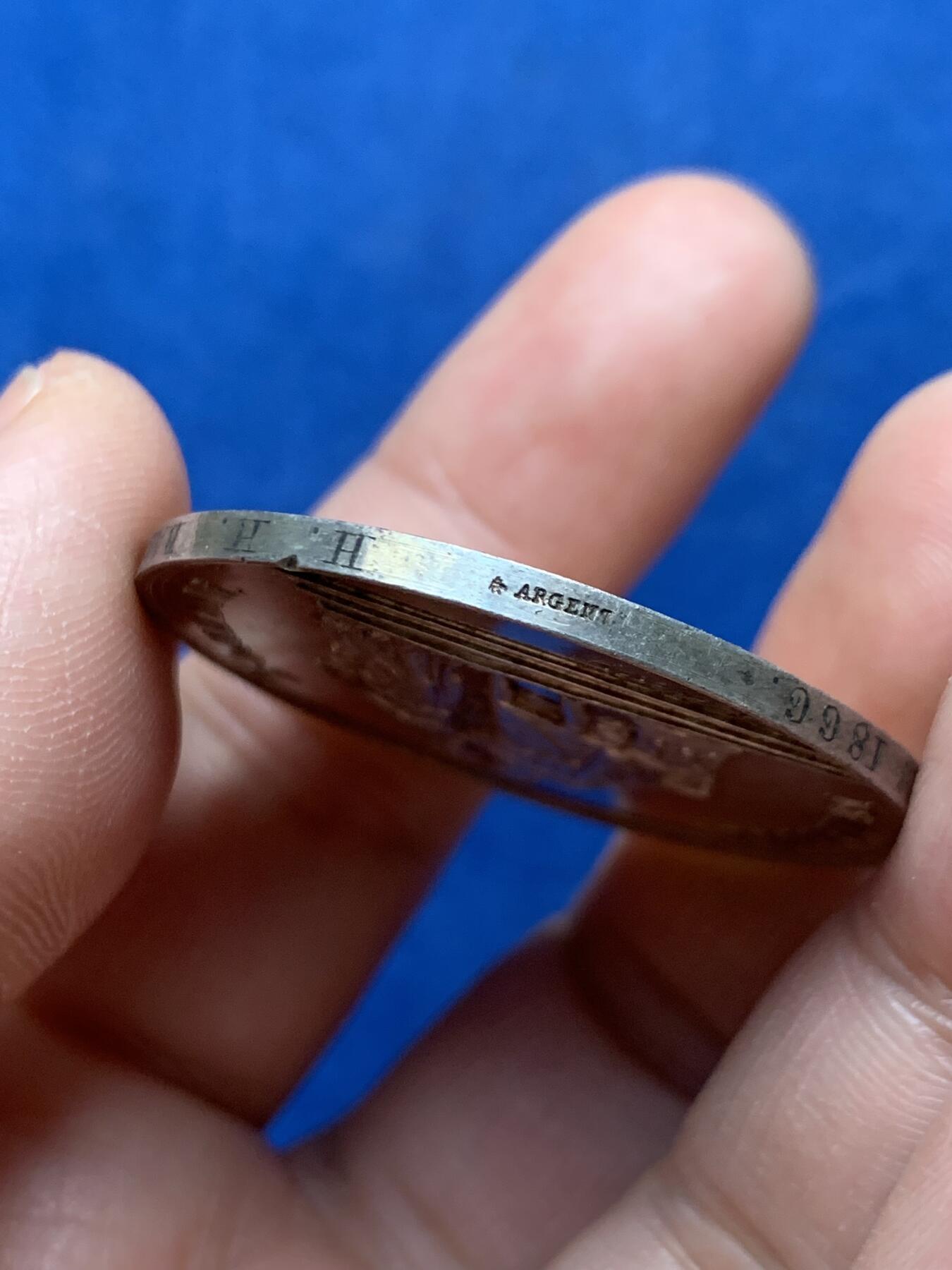 《竞宝斋》第472场 周日，周一，周二 3场连拍 （全场包邮）欢迎送拍 法国婚姻与爱情纪念银章，24.54g，39mm，蜜蜂边铭