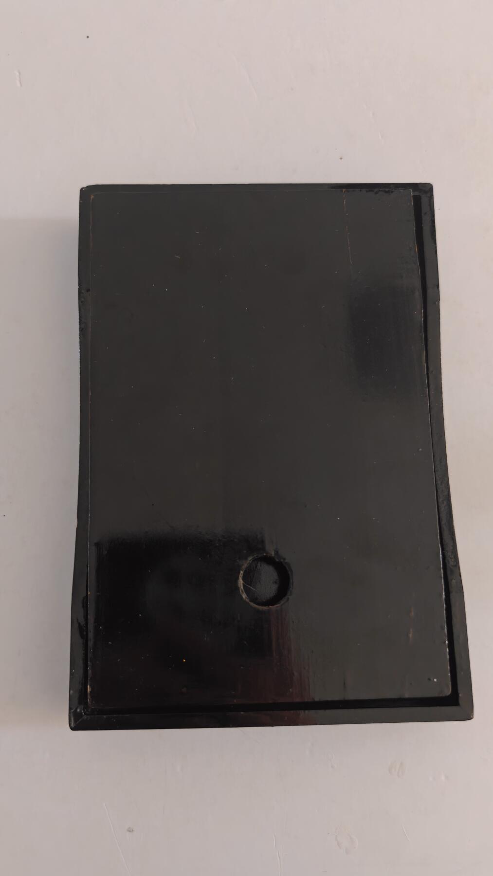 东亚勋章徽章主题拍卖 ⑨ 日本美品漆木盒子一个