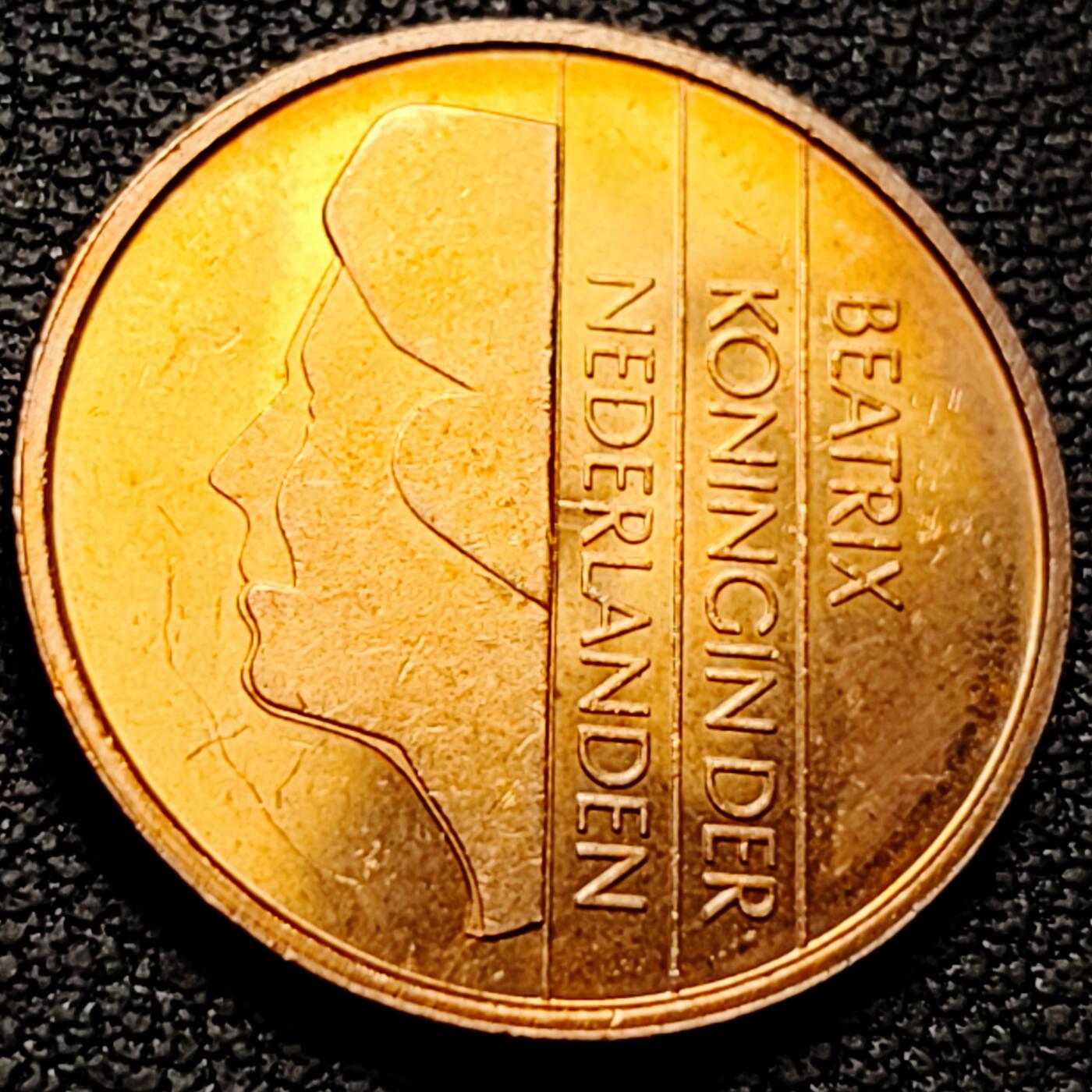 泉币菌-第212场-拍品多 请提前出价（工作最近较忙 发货不及时，望理解） 。