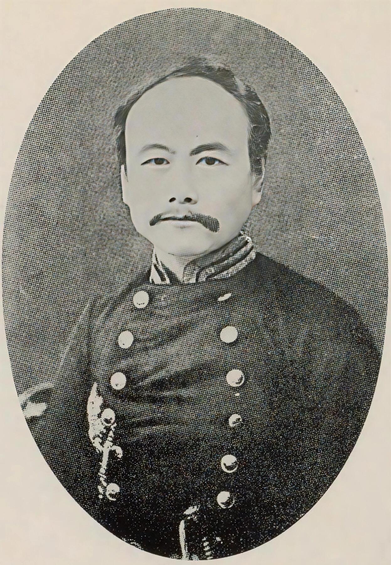 【俄甄集藏】2026年(049)03-18星期三 晚 19:30 全场包邮 日本1974年川路利良头像纪念警视厅（警察局）成立100周年镀银大铜章，原盒，直径：60mm，重量：149.4克，少见，盒体内衬有脱落