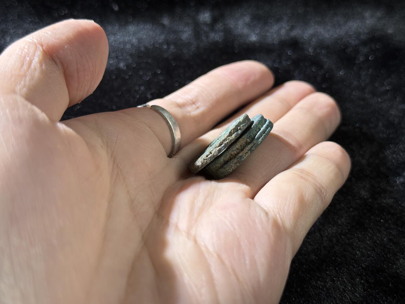 戎马世界章牌大赏，铜钱场 元丰通宝宋钱小筒子，四连加二连一组