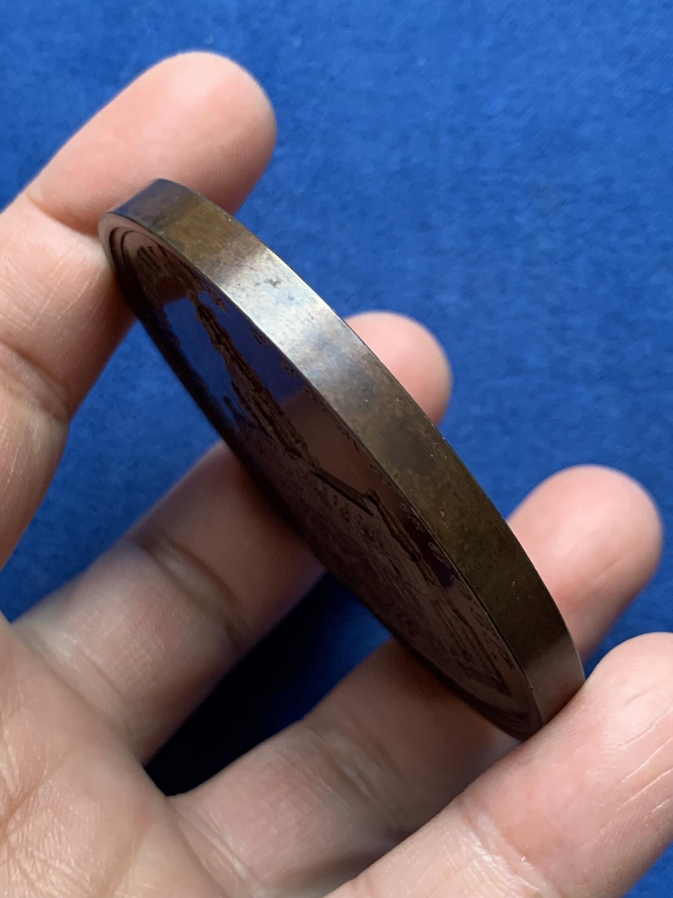 《竞宝斋》第472场 周日，周一，周二 3场连拍 （全场包邮）欢迎送拍 比利时1887年斯哈尔贝克市政厅落成典礼铜章，109.4克，62.8毫米