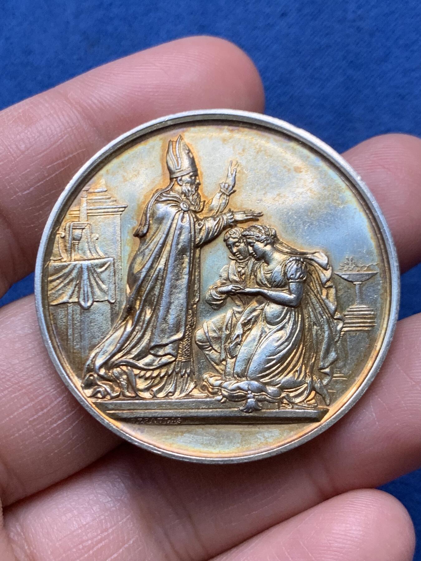 《竞宝斋》第472场 周日，周一，周二 3场连拍 （全场包邮）欢迎送拍 法国婚姻与爱情纪念镀金银章，32.06g，41.3mm，蜜蜂边铭