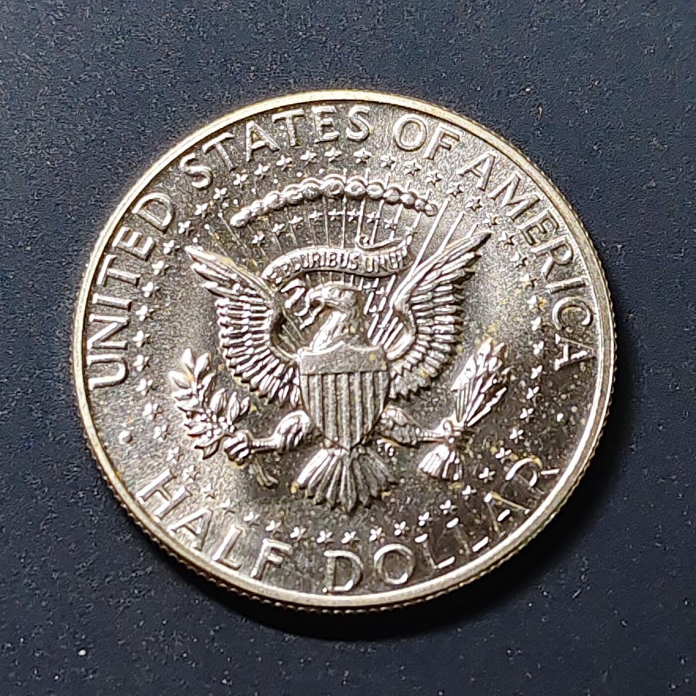 【全场包邮】纯粹捡漏拍513场 美国1964年肯尼迪50分独年份高银版银币【31毫米12.5克90%】