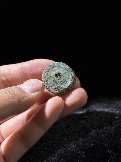 戎马世界章牌大赏，铜钱场 - 宋钱小饼子，三联