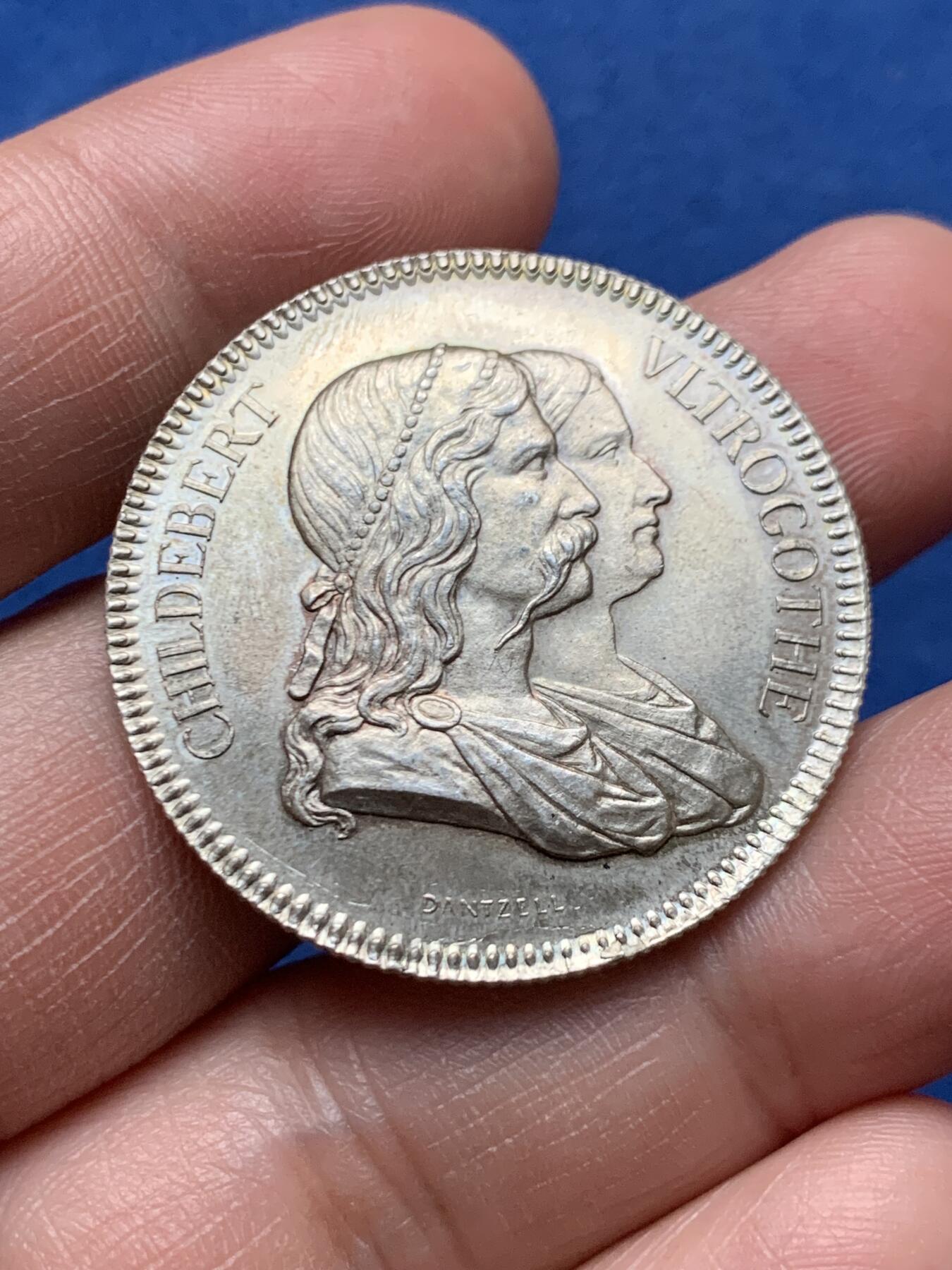 《竞宝斋》第472场 周日，周一，周二 3场连拍 （全场包邮）欢迎送拍 法国里昂市立医院总理事会银质代币 15.65克 34.8mm