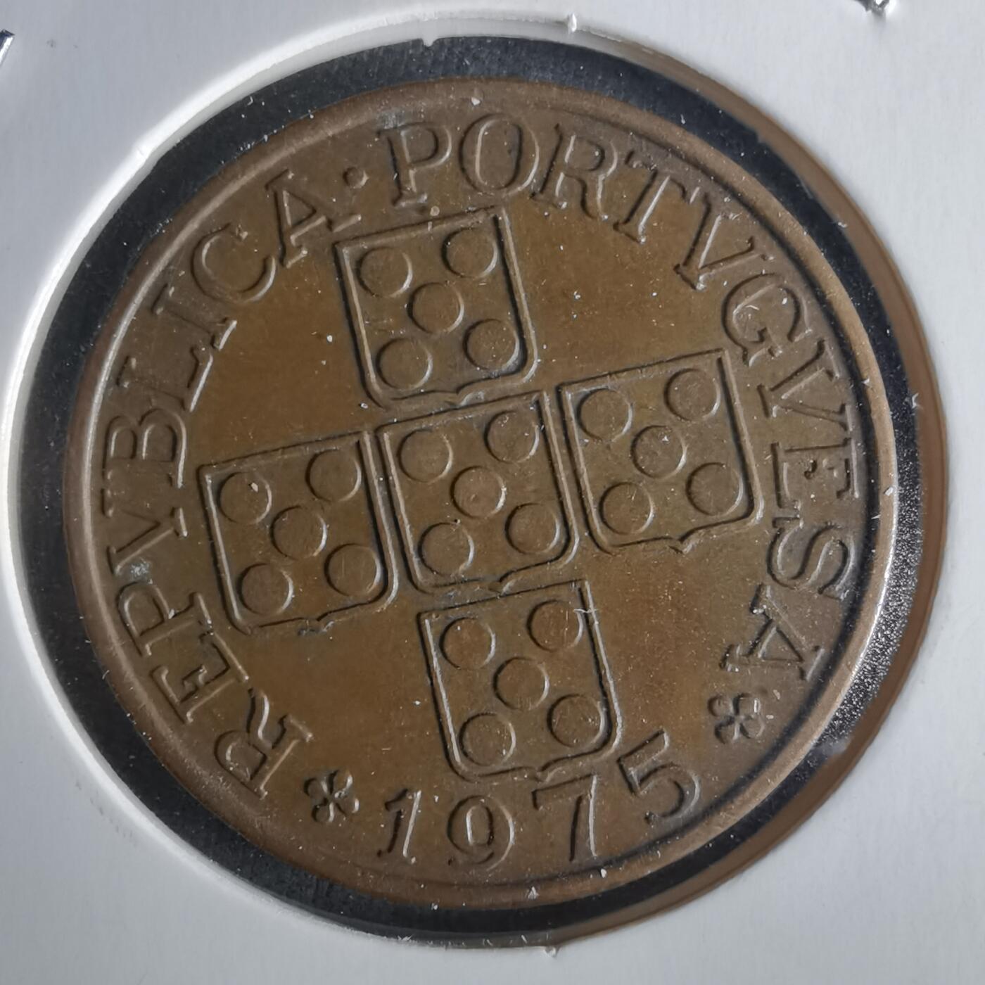 沼泽如烟--第1026场 葡萄牙1975年1埃斯库多