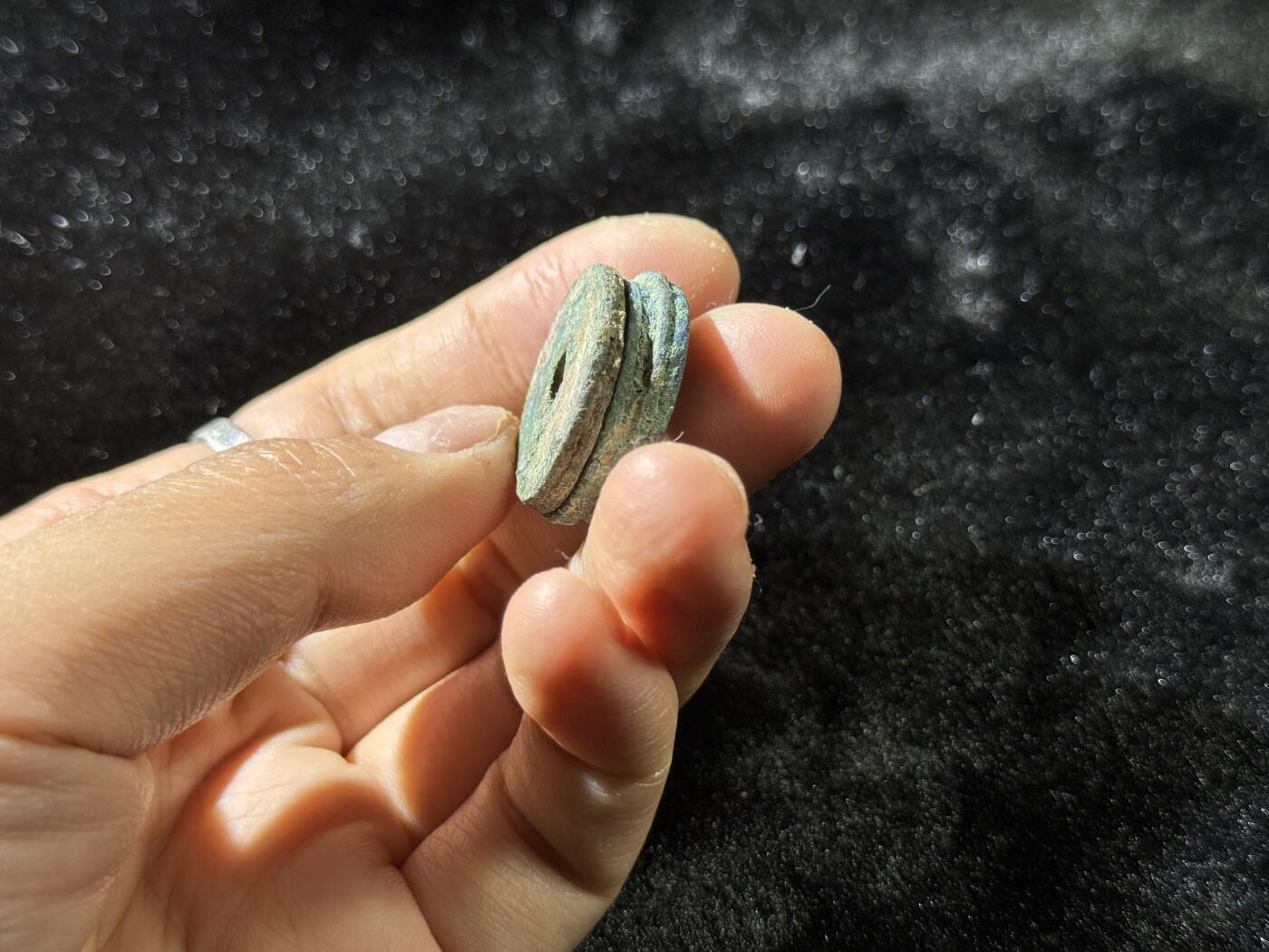 戎马世界章牌大赏，铜钱场 元丰通宝宋钱小筒子，四连加二连一组