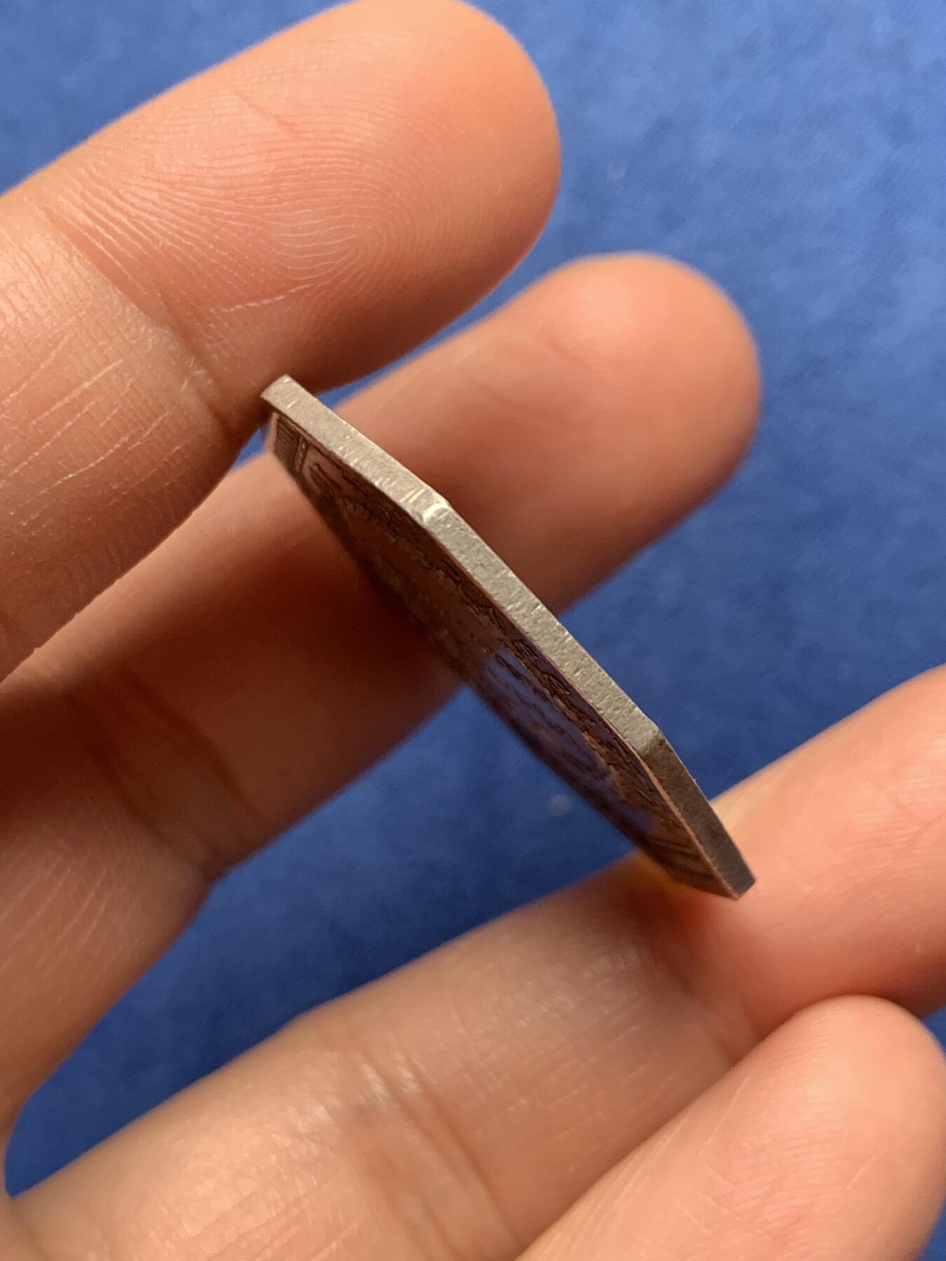 《竞宝斋》第472场 周日，周一，周二 3场连拍 （全场包邮）欢迎送拍 法国最高法院辩护律师八角银质代币，13.9g，33.7mm，早期无边铭