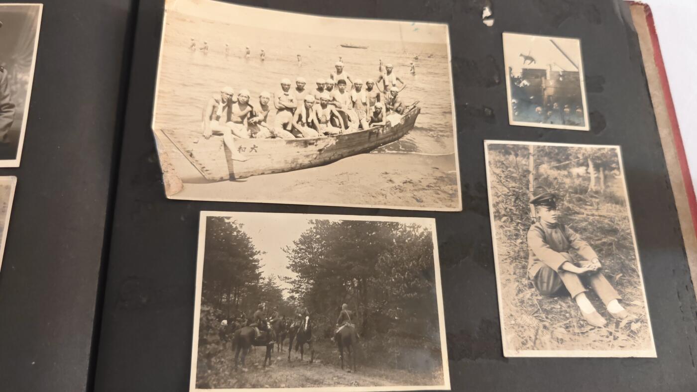 东亚勋章徽章主题拍卖 ⑨ 日军相册一本 要大量中国战场照片 飞机 租界巡警 马匹 合影 日式装备 还有不太好的照片等（ 极其珍贵 数量巨多分上中下三次才能展示完全 希望能都看一下 要部分可能上传重复130多张 （上）（一个上穿不完所以还有下 请在次出价）