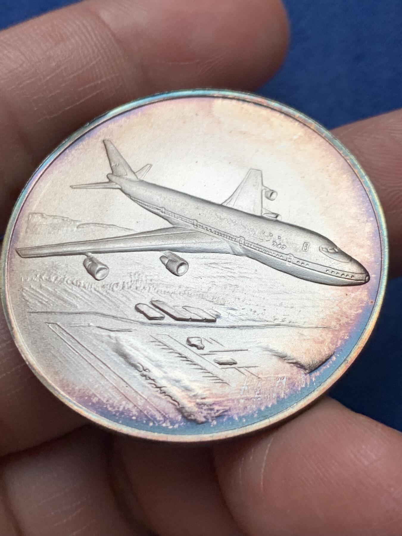 《竞宝斋》第472场 周日，周一，周二 3场连拍 （全场包邮）欢迎送拍 1969年波音747首次飞行纪念银章，999银，直径：38.6mm，重：24.3g