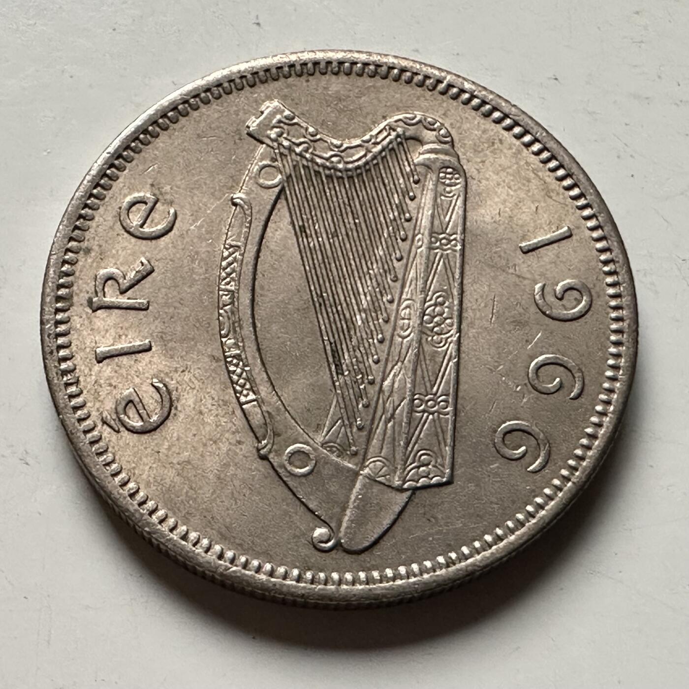 🌹外币初藏🌹🐯2026年第30场   每周二四六晚8️⃣点 接代拍 爱尔兰1966年一先令