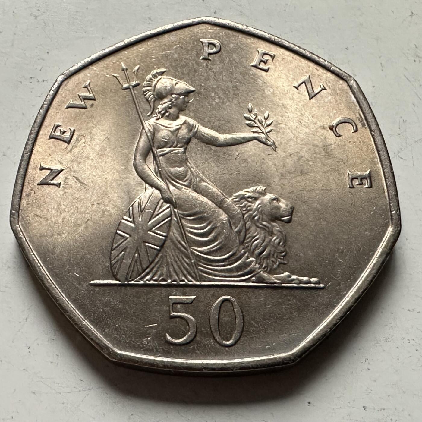 🌹外币初藏🌹🐯2026年第30场   每周二四六晚8️⃣点 接代拍 英国1969年50便士 全新 b