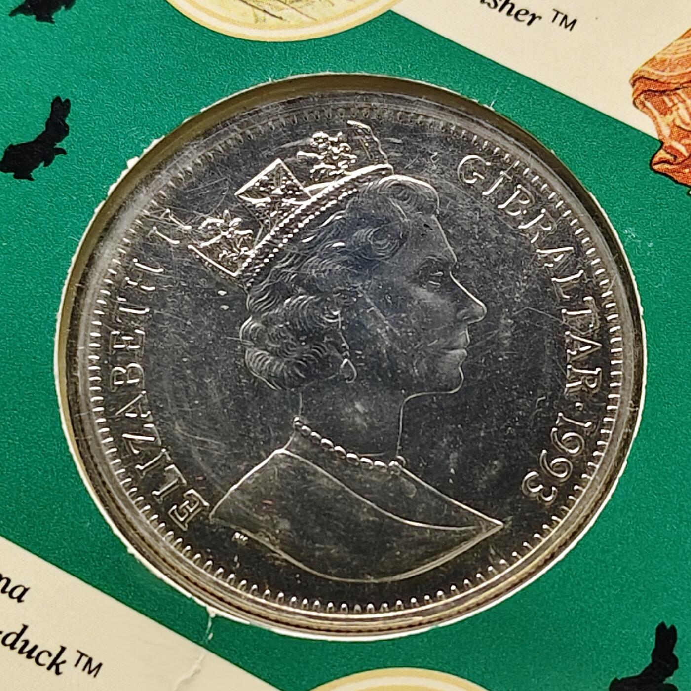 【全场包邮】纯粹捡漏拍513场 直布罗陀1993年1克朗彼得兔100周年官方卡装克朗型纪念币