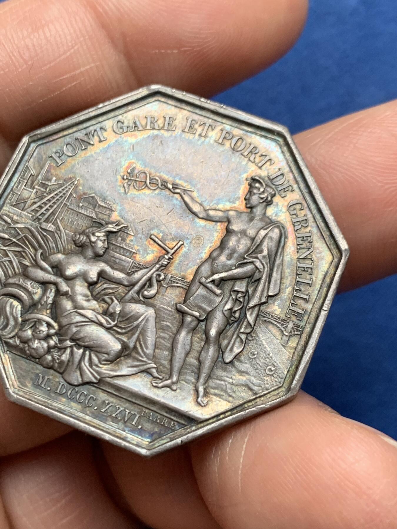 《竞宝斋》第472场 周日，周一，周二 3场连拍 （全场包邮）欢迎送拍 法国八角银质代币，查理十世头像格勒内尔桥，19.97g，35.8mm，手指边铭