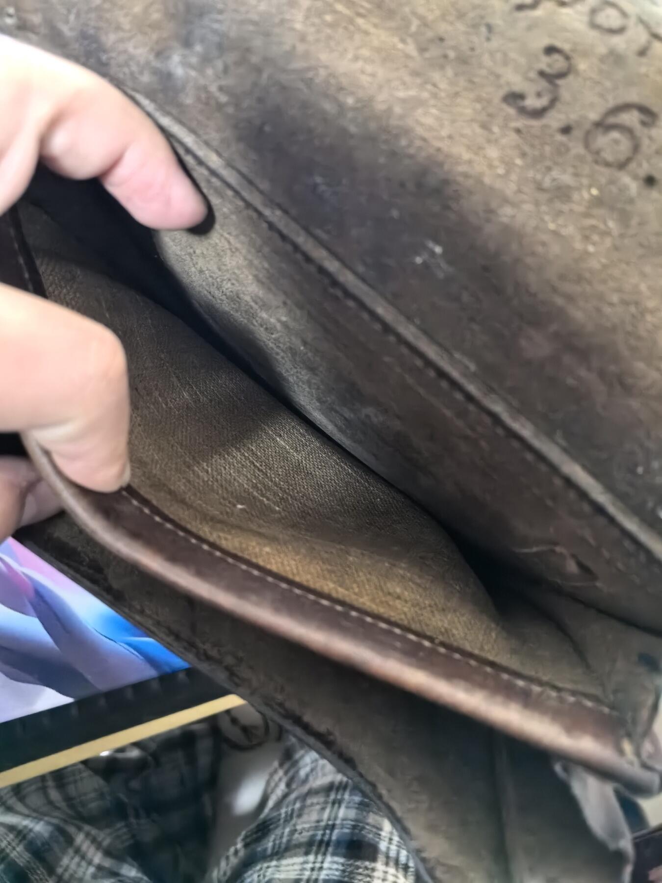 苏联勋章奖章拍卖 本次有亚捏，苏联艺术家，2次英雄的奖状，国际运动员全套等好货 不要错过 3月20日晚上九点结束在麦稀奇 找不到的加我qq或者微信都是184277308备注苏章拍卖。