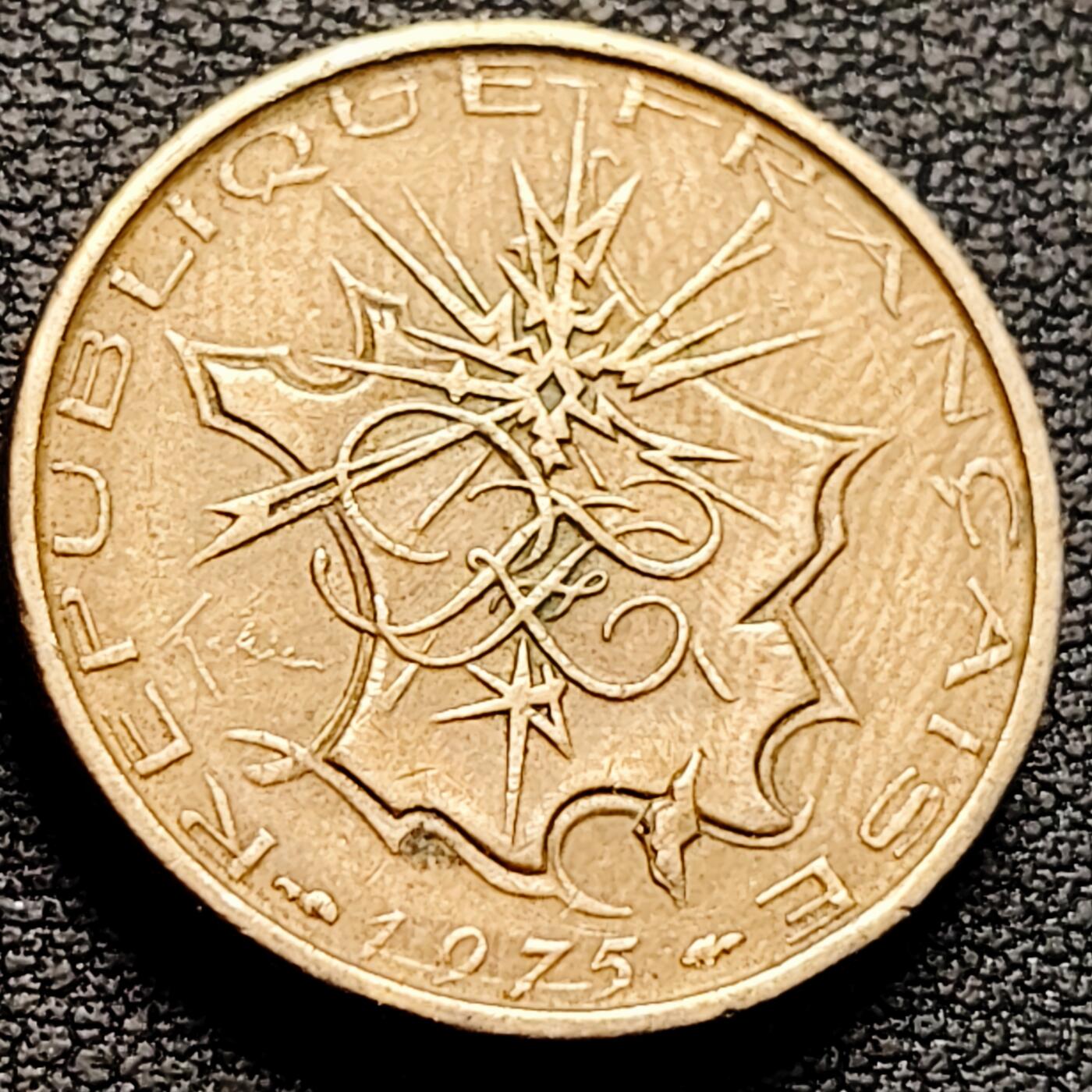 泉币菌-第212场-拍品多 请提前出价（工作最近较忙 发货不及时，望理解） 。