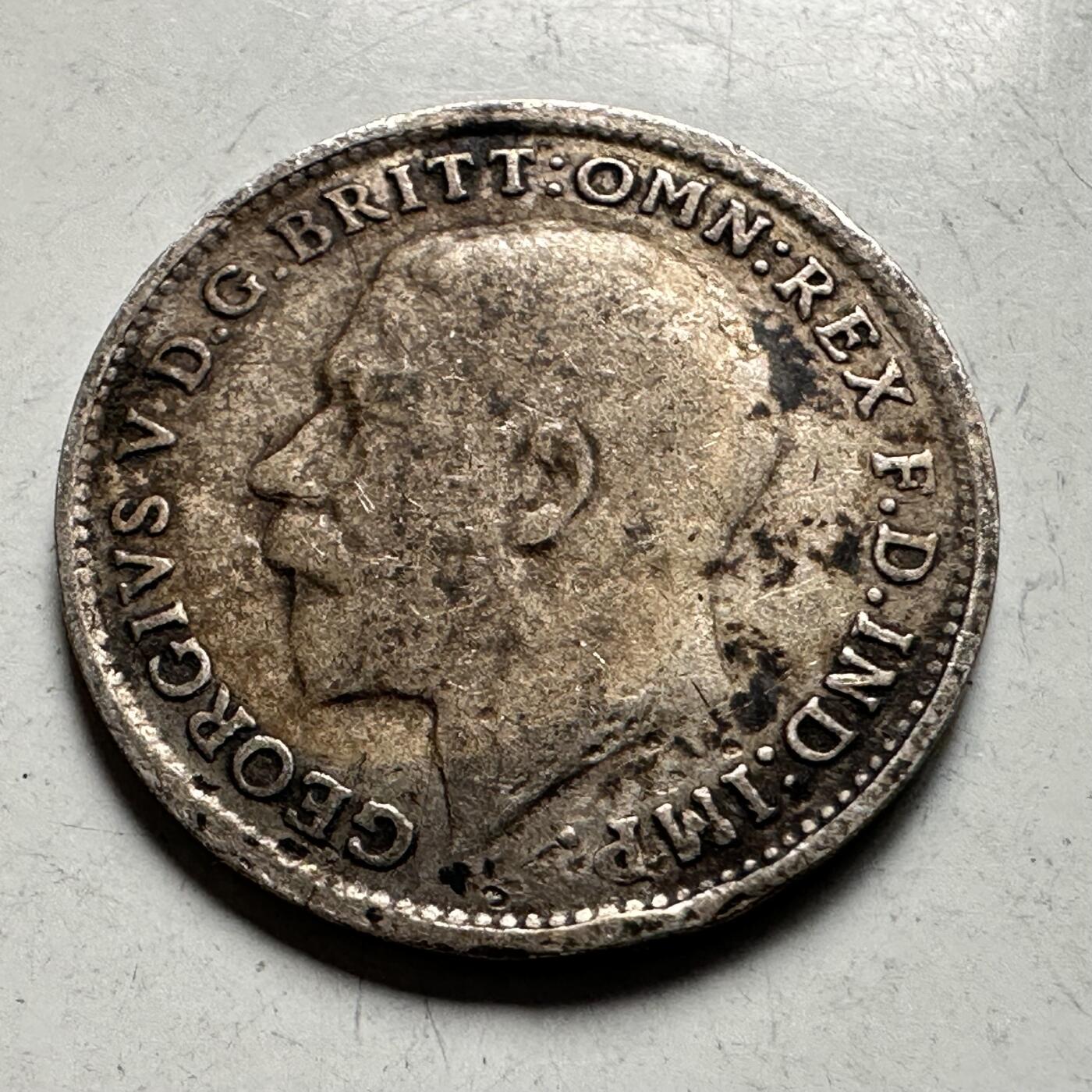 🌹外币初藏🌹🐯2026年第30场   每周二四六晚8️⃣点 接代拍 英国1916年 乔治五世 3便士 银币 92.5%银 1.41克 16毫米