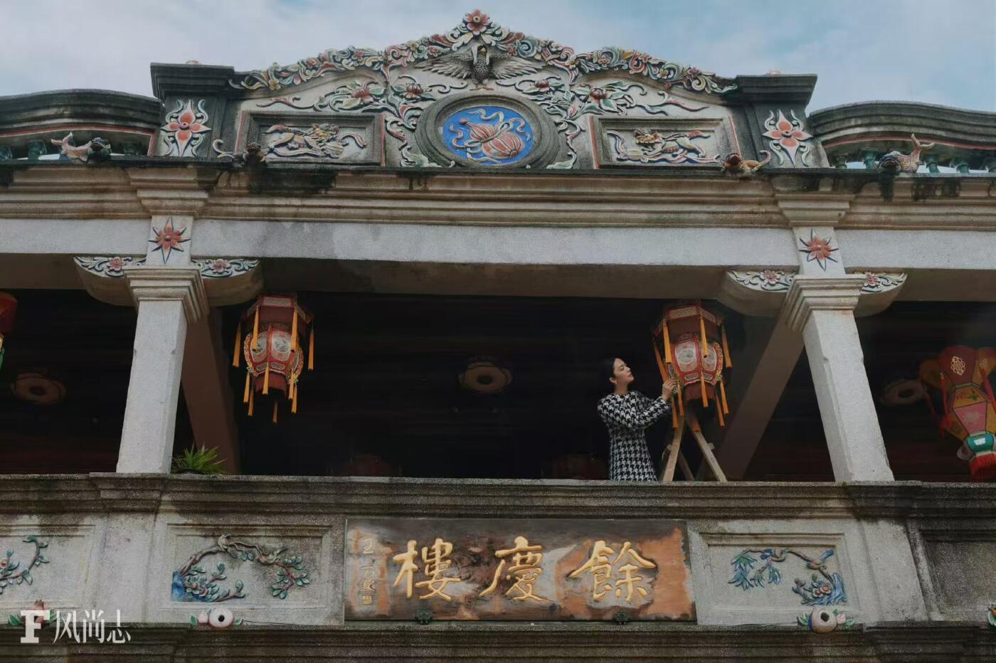 零元拍：这怎么姚晨离婚就问有没有姚晨签名，人家只是离婚又不是不给签名了[捂脸]只有一张姚晨亲签家乡泉州簪花纪念卡，来拍吧！