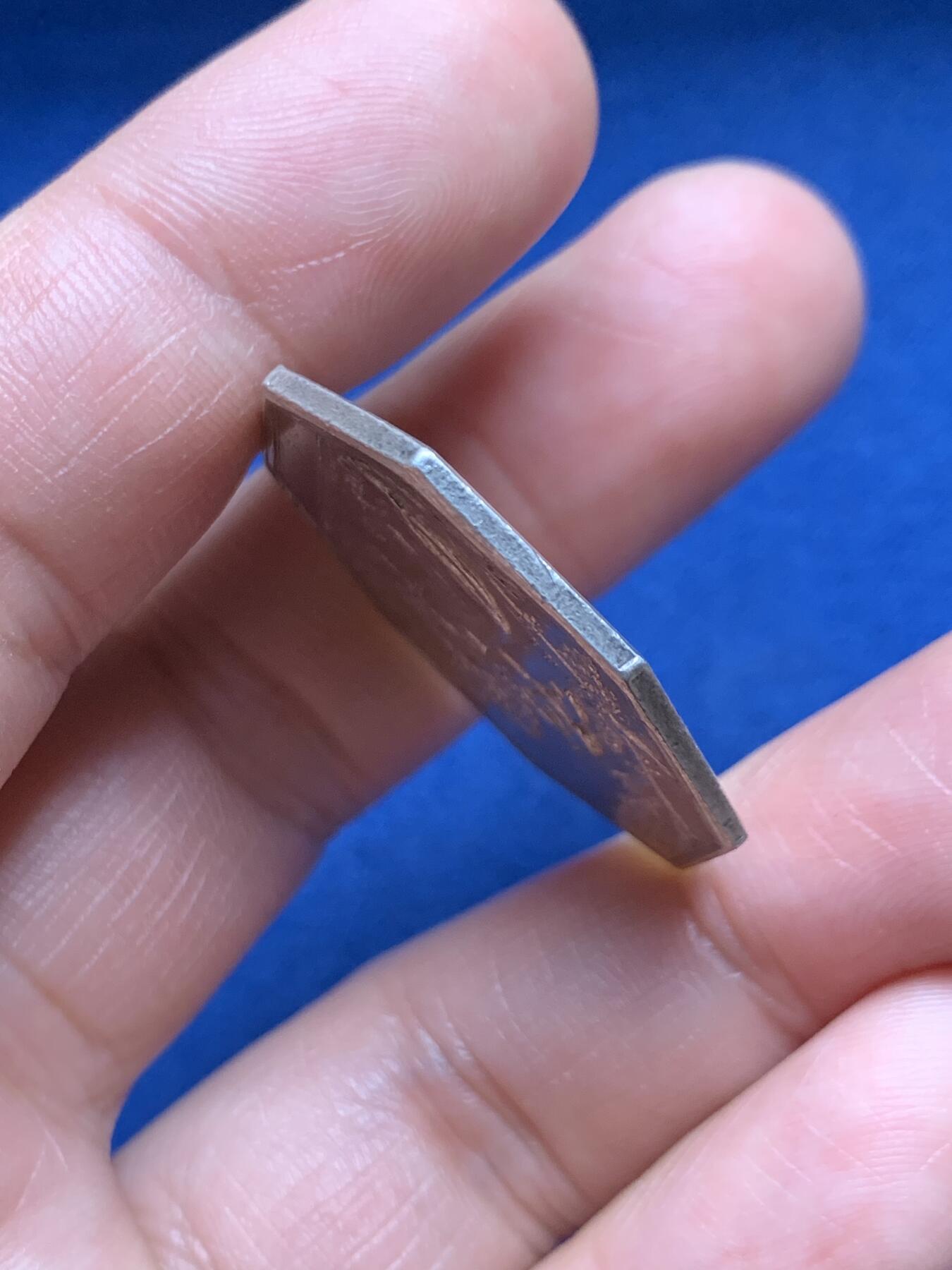 《竞宝斋》第472场 周日，周一，周二 3场连拍 （全场包邮）欢迎送拍 法国八角银质代币，爱情与婚姻信物，丘比特骑着狮子，“爱能战胜一切”，13.68g，31.4mm，早期无边铭，铸造风格像路易十六时期