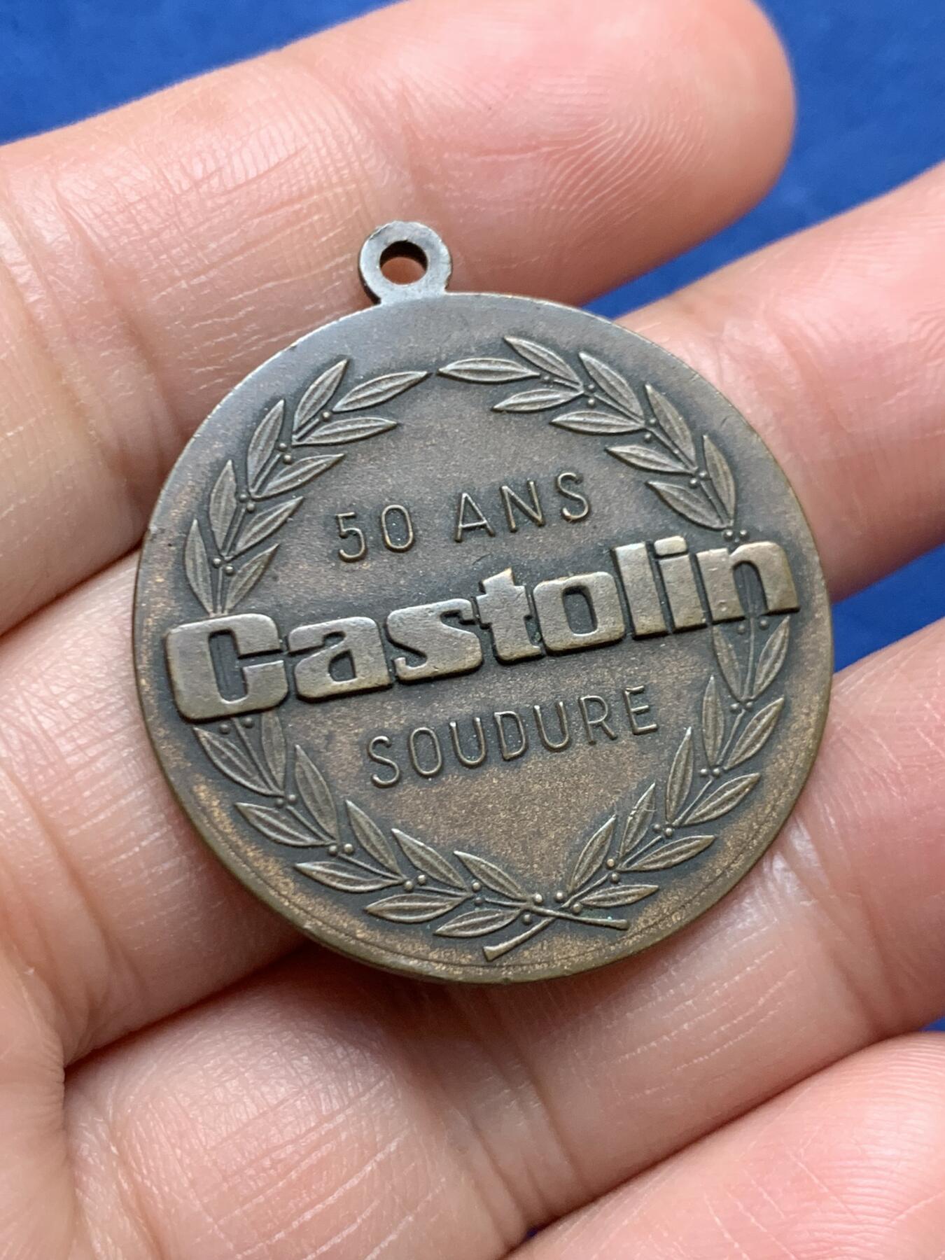 《竞宝斋》第472场 周日，周一，周二 3场连拍 （全场包邮）欢迎送拍 瑞士（卡斯特林）成立50周年纪念铜章，发行于1954年 正面为创始人瓦瑟曼。12.75克，31.8mm。